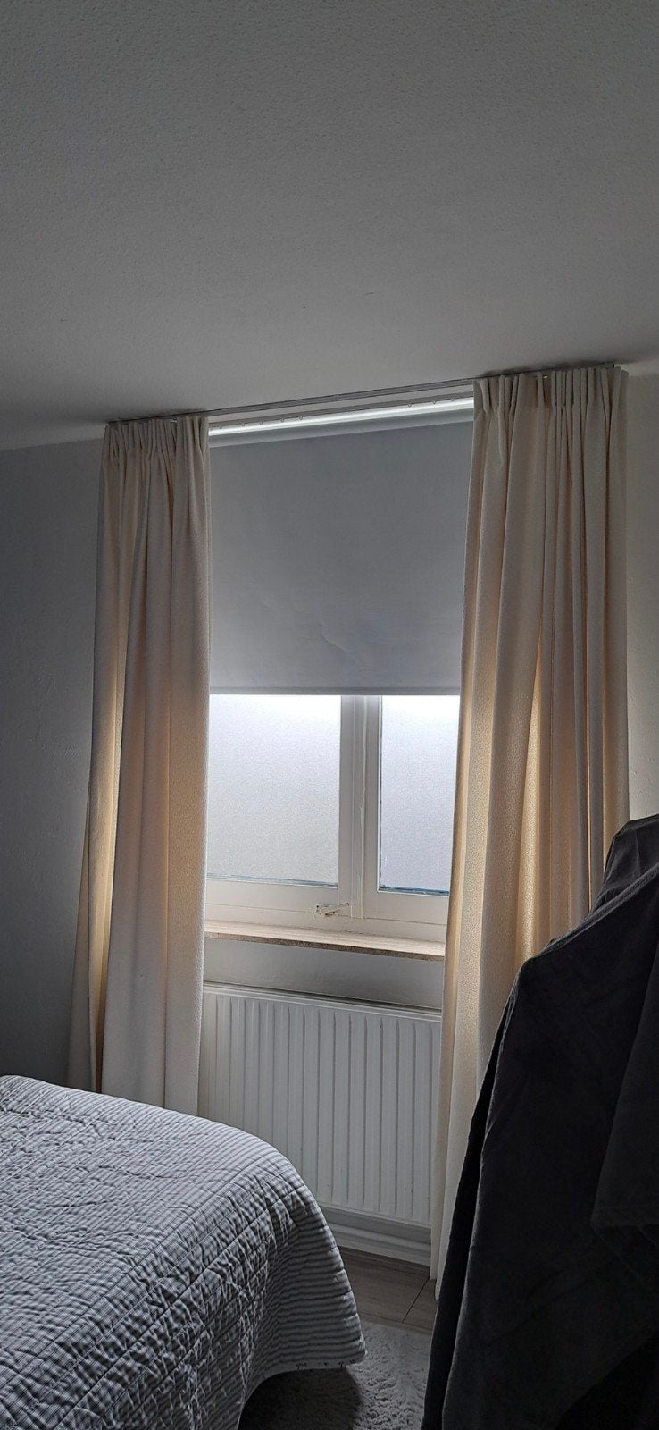 Lichtdoorlatende gordijnen met gewichtjes - 2x 100x250cm, Huis en Inrichting, Stoffering | Gordijnen en Lamellen, Ophalen, Gordijn