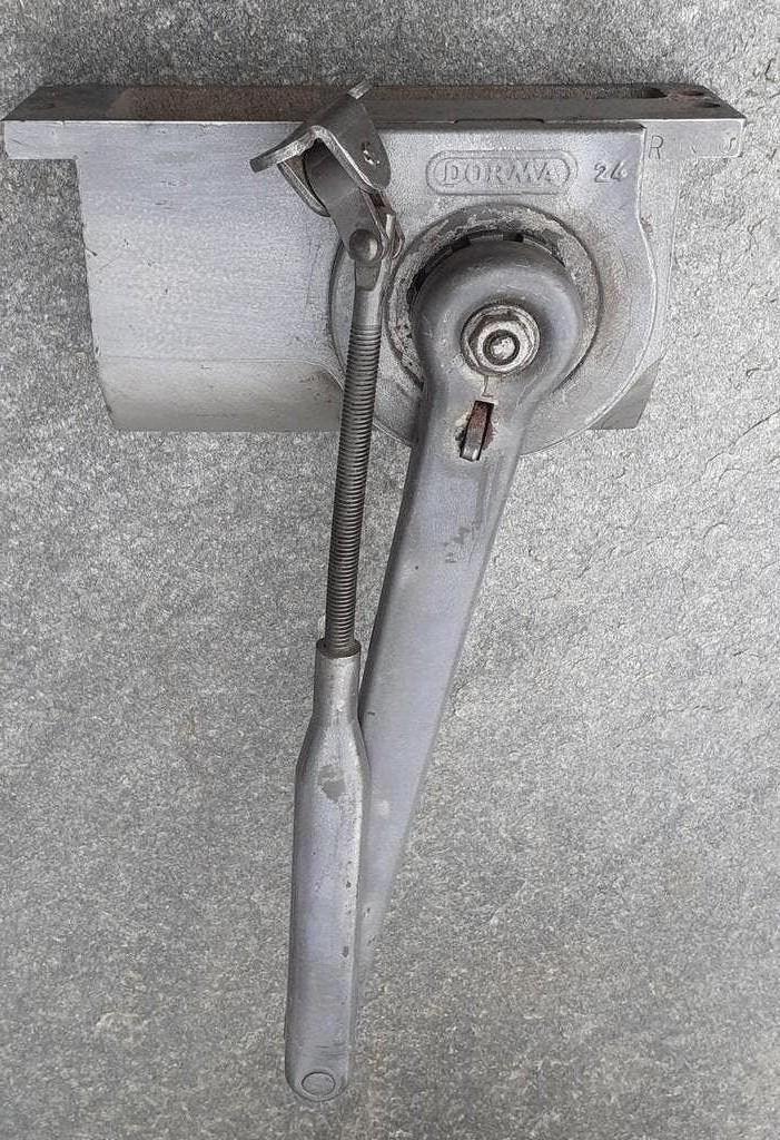 Dorma 24 deurdranger met schaararm, Ophalen of Verzenden, Gebruikt, Overige materialen, Overige typen
