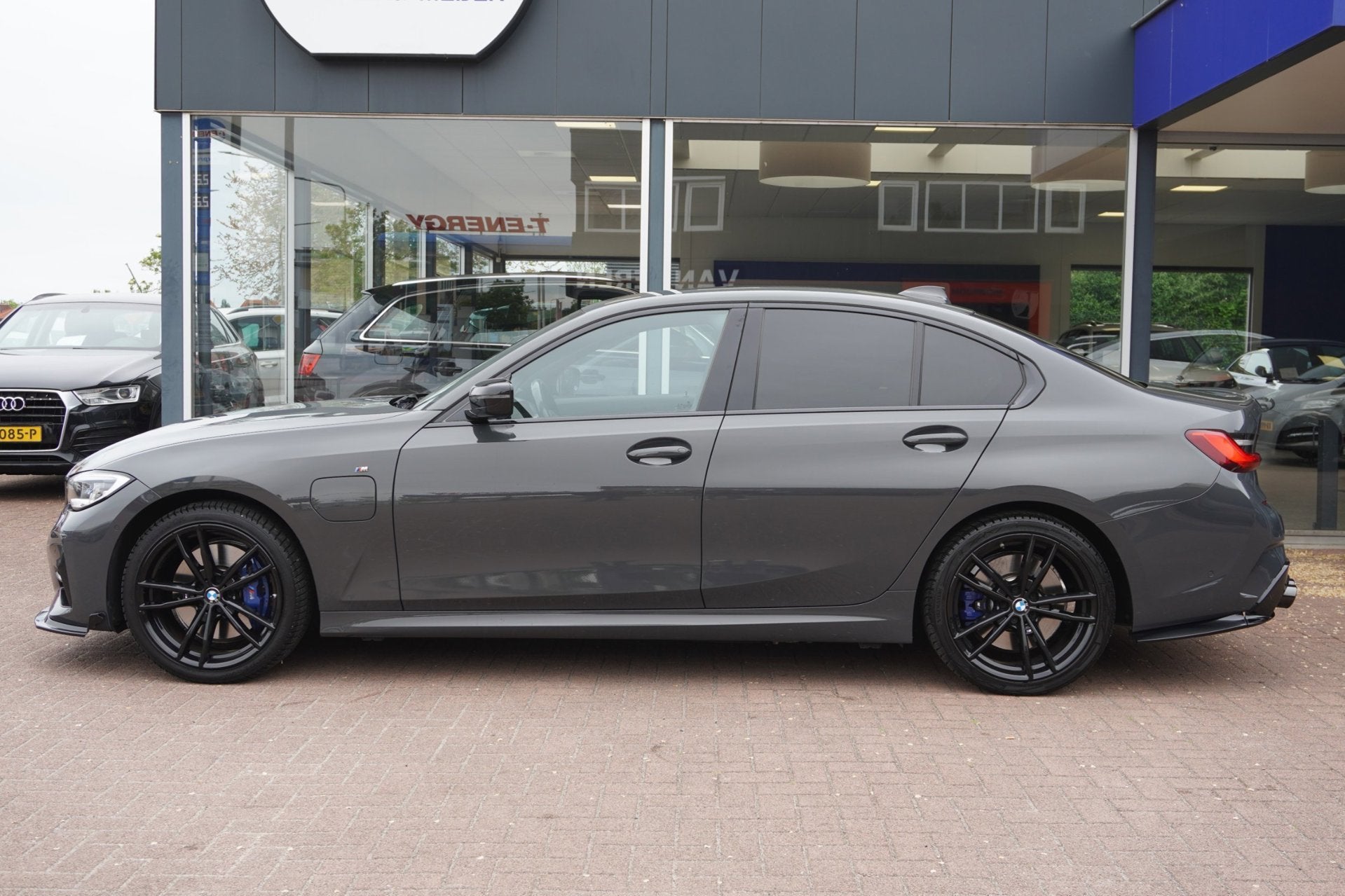 BMW 3-serie 330e Automaat | M-Sport | Vol opties | Leder | L, Auto's, 1998 cc, Achterwielaandrijving, Gebruikt, 4 cilinders