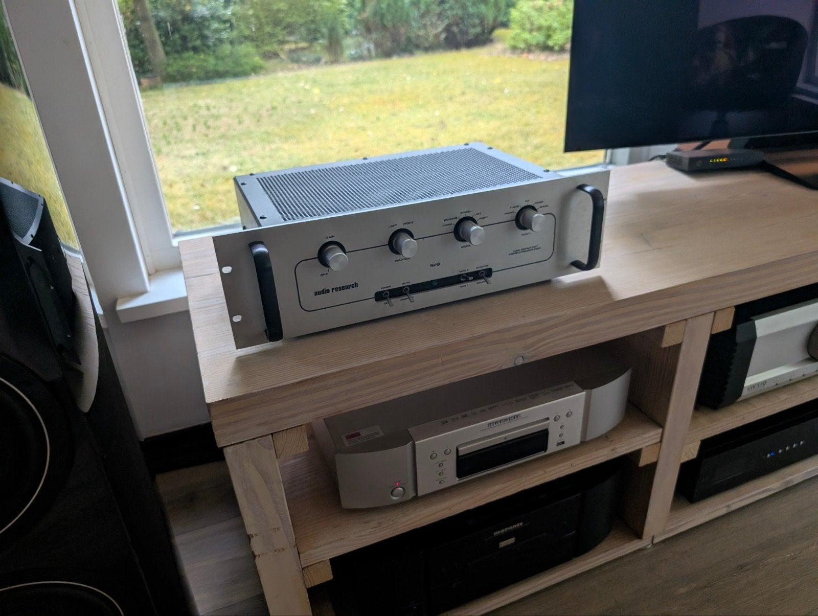 Audioresearch SP9 Voorversterker, Ophalen, Versterker