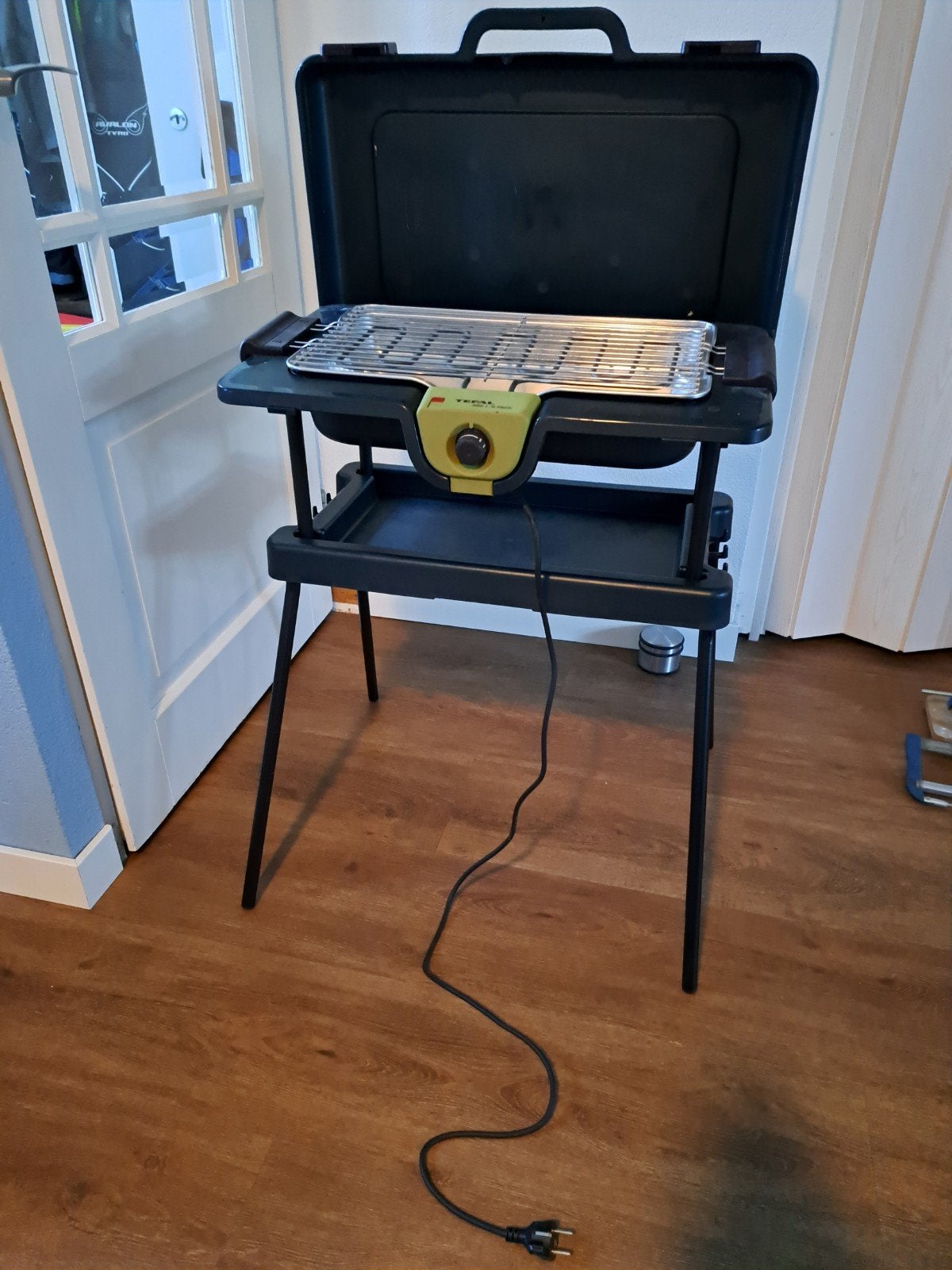 Ongebruikte Tefal opvouwbare elektrische grill /bbq, Ophalen of Verzenden, Nieuw, Tefal