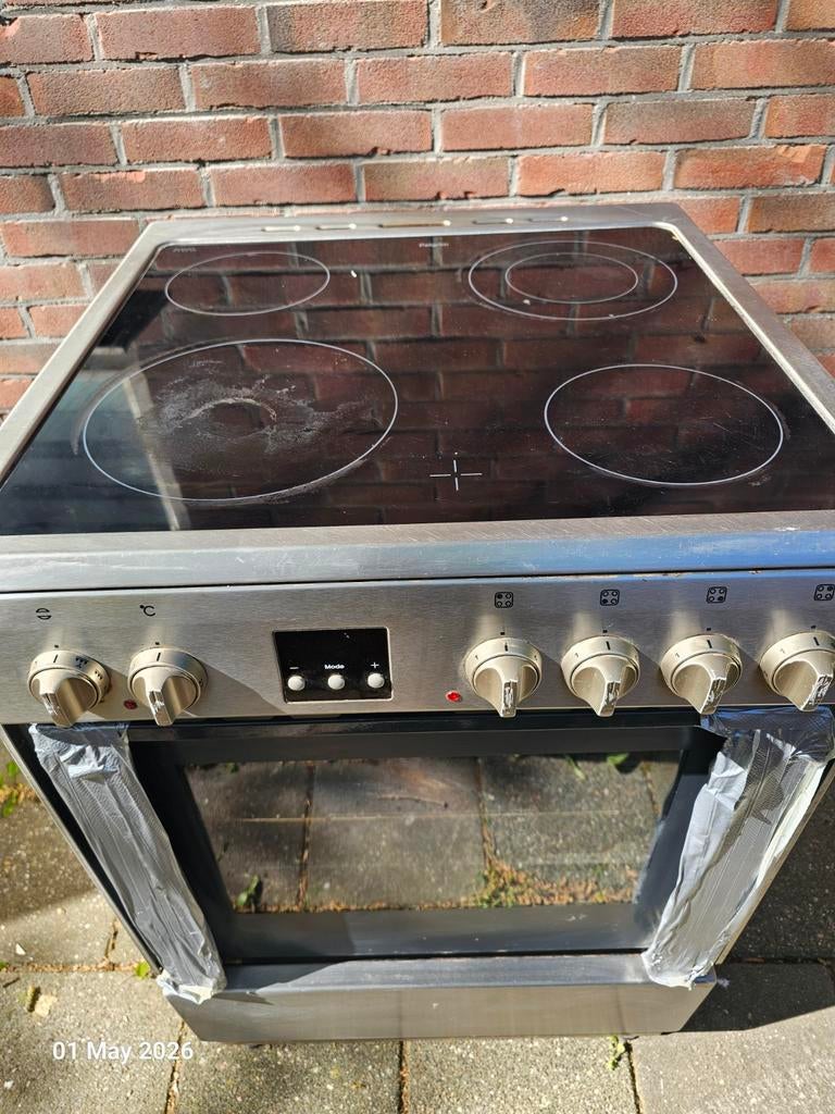 Pilgrims elektrische fornuis en oven, Gebruikt, Vrijstaand, 85 tot 90 cm, Elektrisch