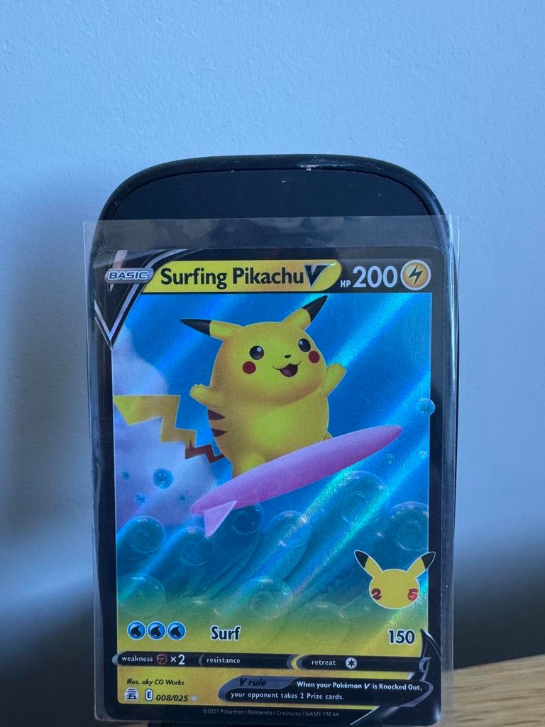 Surfing Pikachu V 006/026, Ophalen of Verzenden, Nieuw, Losse kaart, Foil