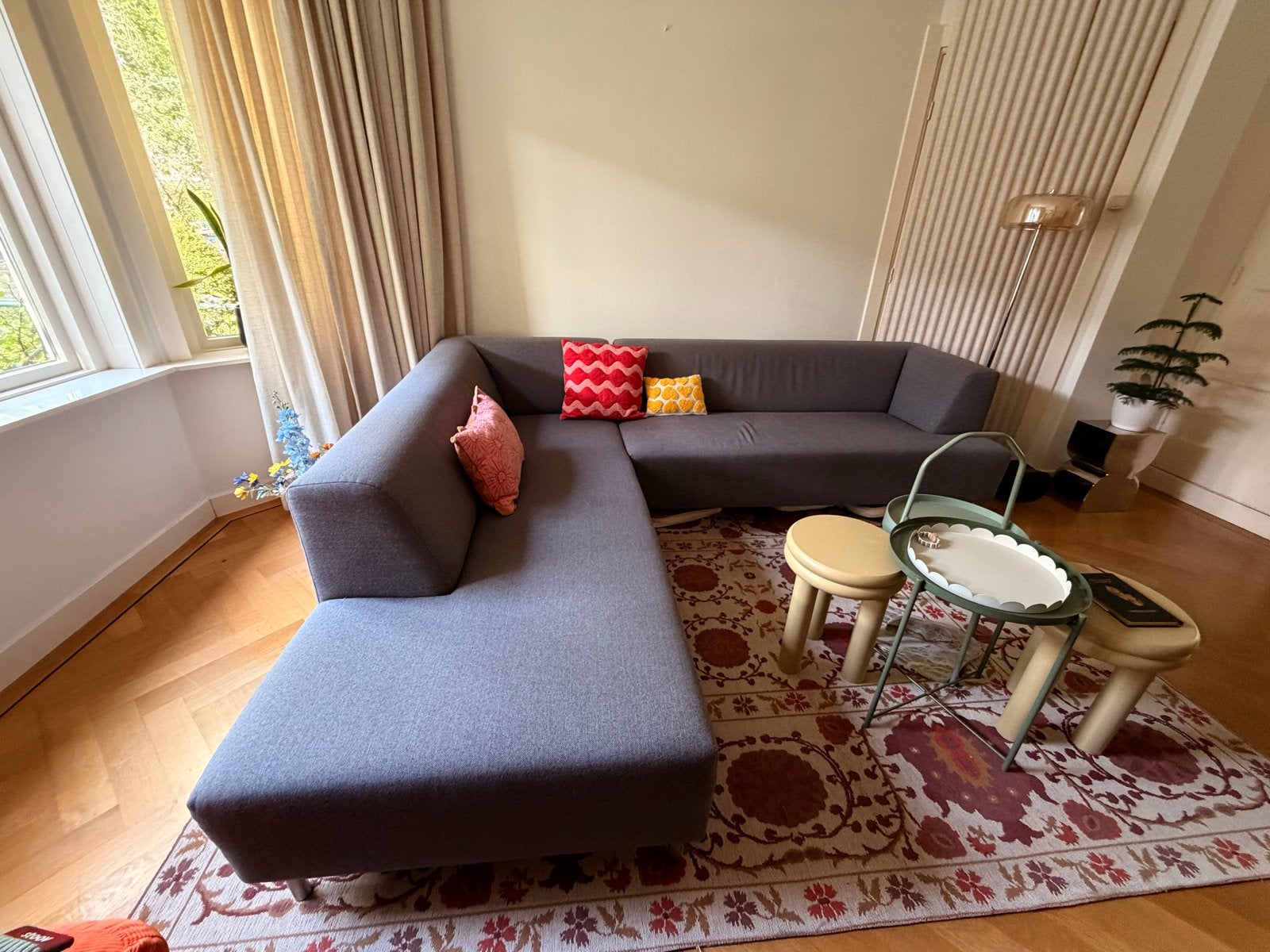 Grijze hoekbank - 270x230cm, Huis en Inrichting, Ophalen, 250 tot 300 cm, Gebruikt, Hoekbank