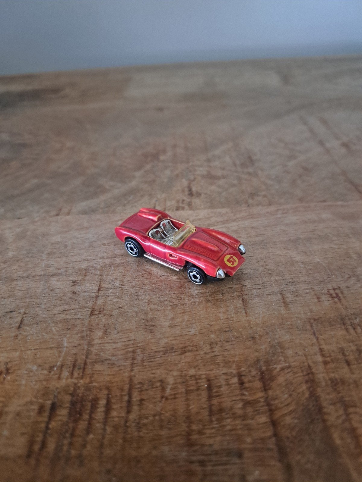 hotwheels model Ferrari 250 testarossa 1989 schaal 1:64, Gebruikt, Auto, Malaysia, Ophalen of Verzenden