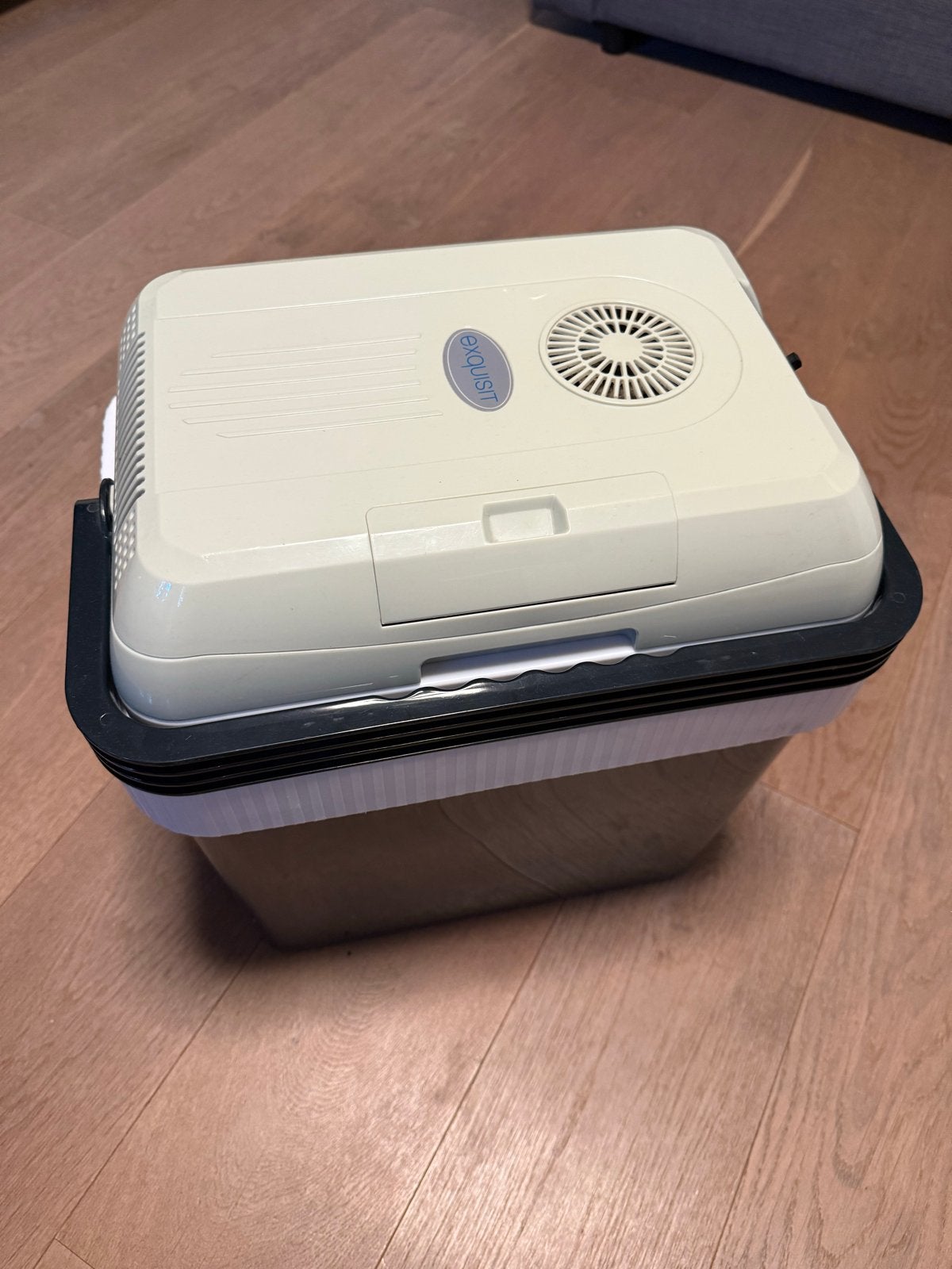 Exquisit EC986 Koelbox 12V/240V - Perfecte Staat, Ophalen, Zo goed als nieuw, Koelbox, Elektrisch