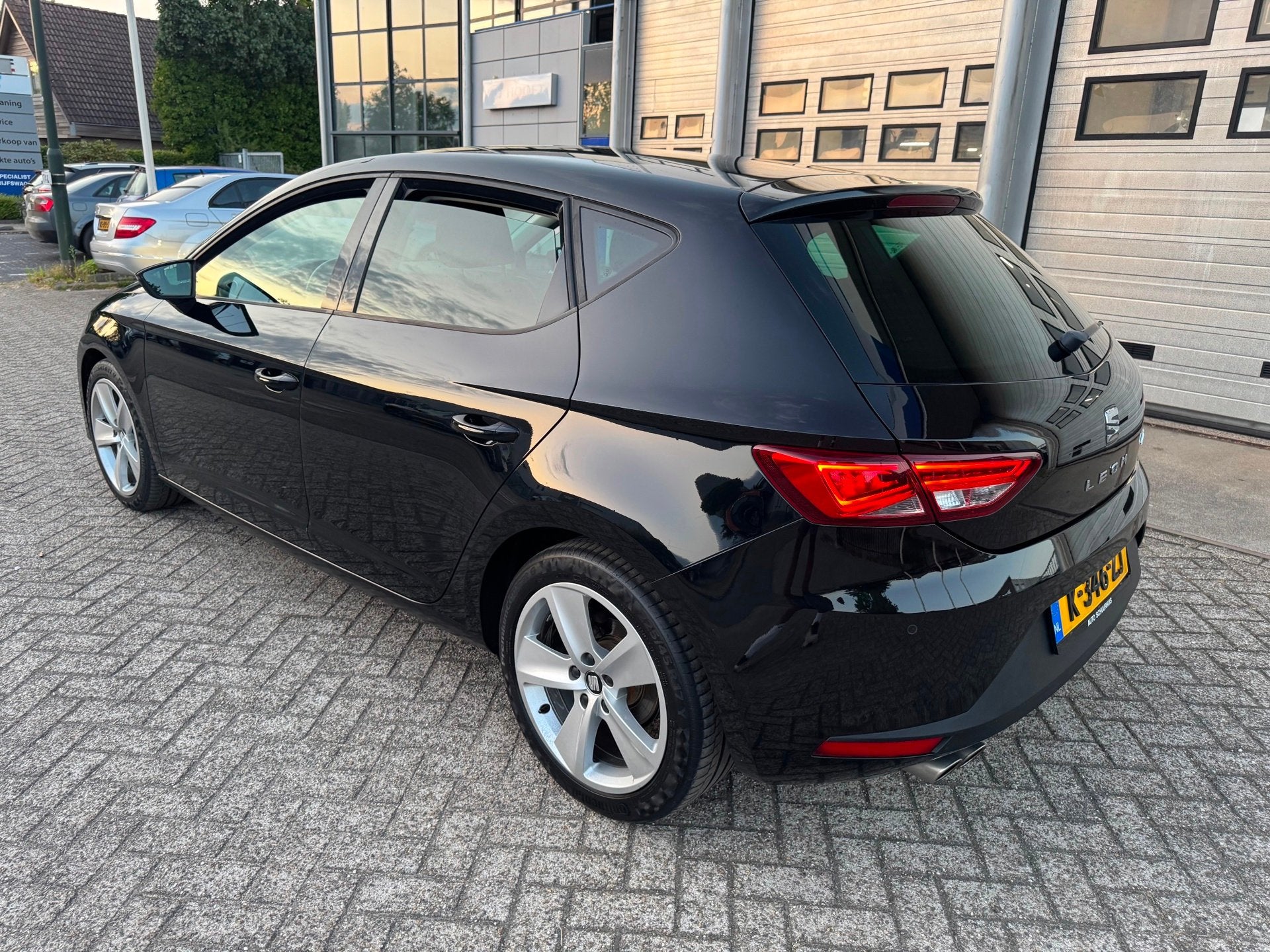 Seat Leon 1.4 EcoTSI FR Connect Automaat, Alcantara, Navi, Auto's, Gebruikt, Euro 6, 4 cilinders, 150 pk