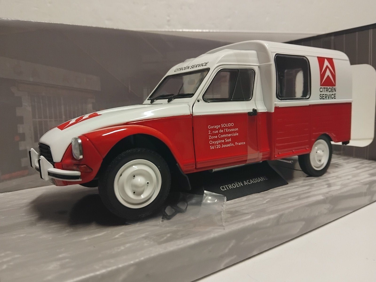Citroen 2CV bestel eend 1984 Service Van Acadiane 1:18 KRD, Ophalen of Verzenden, Zo goed als nieuw, Auto, Solido