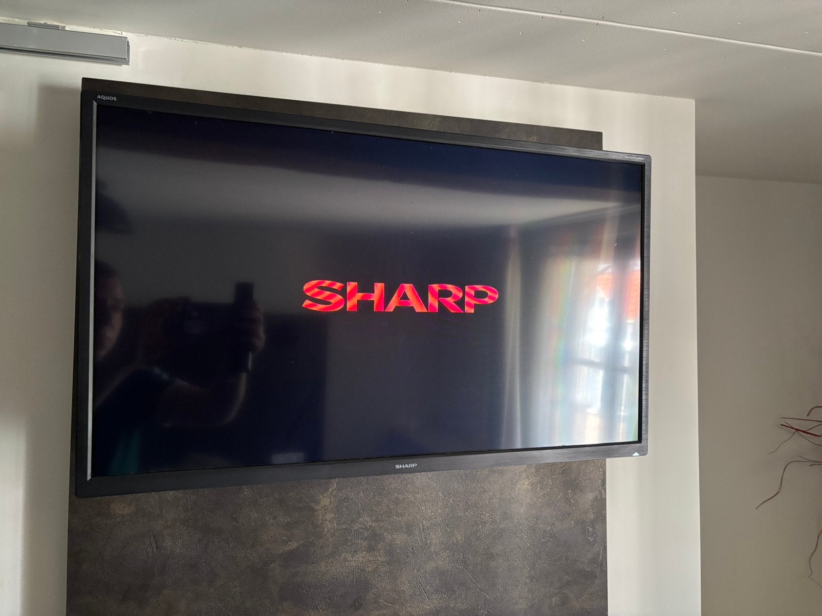 Sharp tv met HDMI en USB - 33 inch / 84 cm, 50 Hz, Ophalen of Verzenden, Zo goed als nieuw, 100 cm of meer