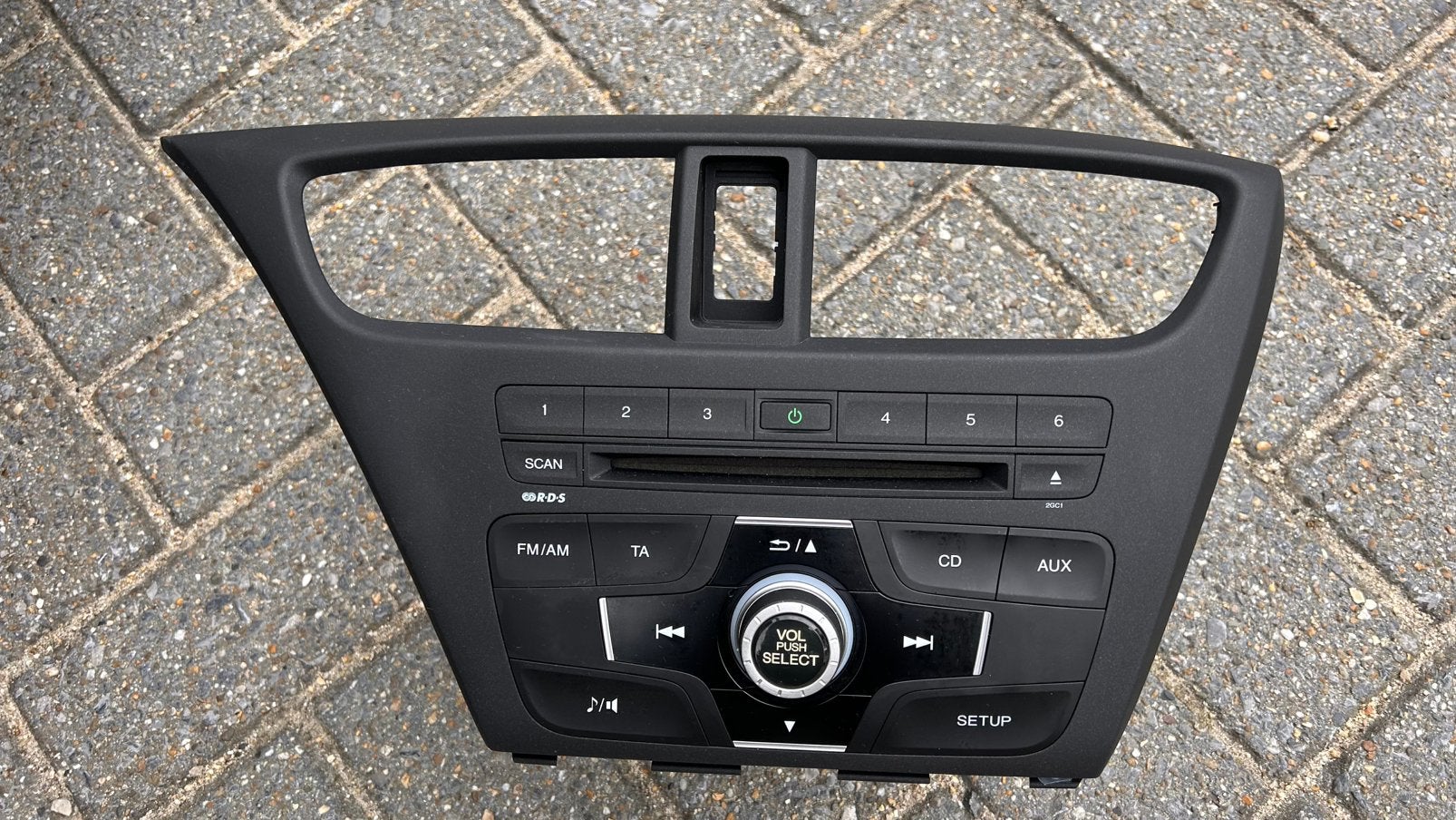 Honda Civic autoradio met CD speler, Auto diversen, Autoradio's, Ophalen, Zo goed als nieuw