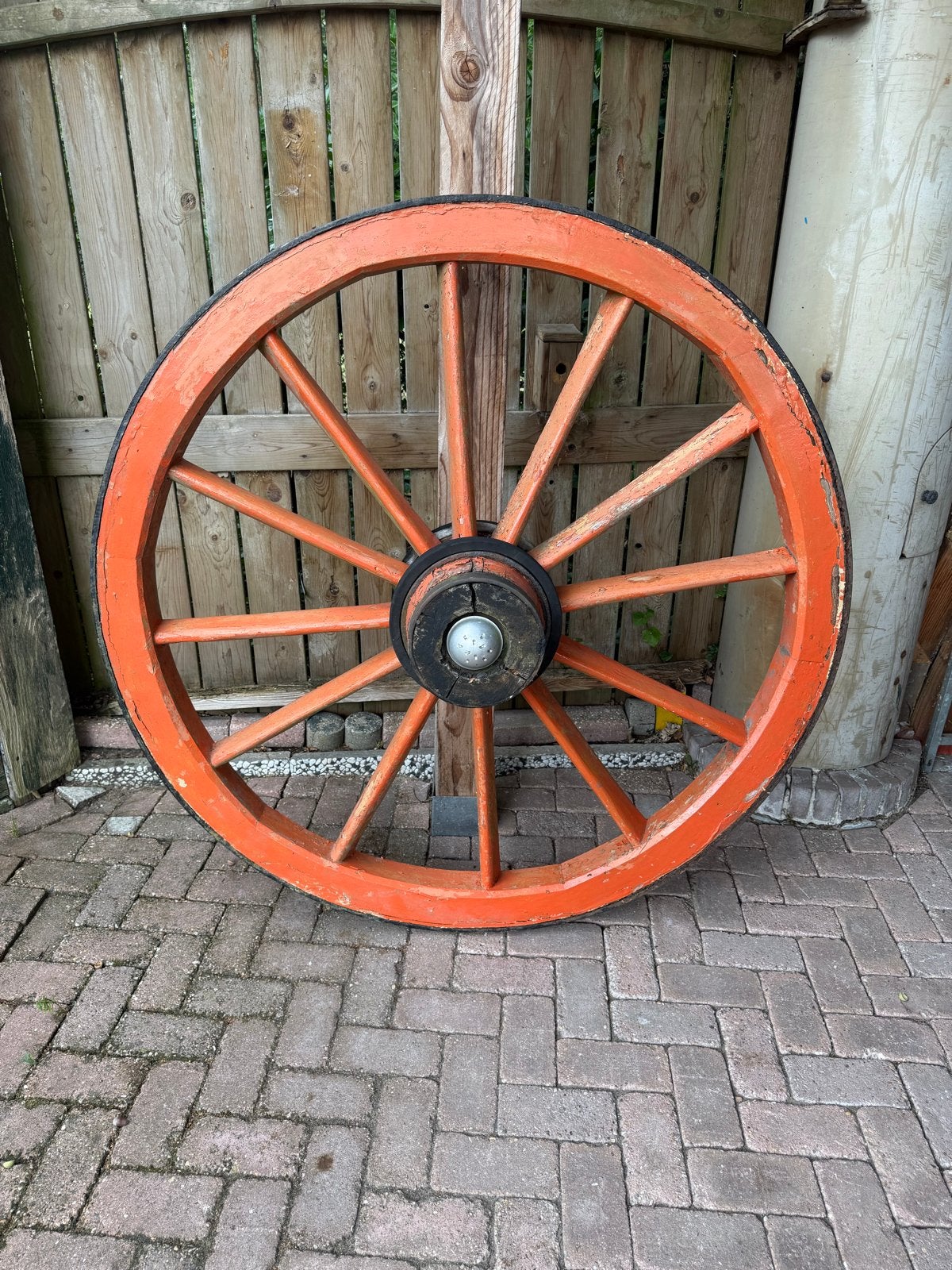 Antiek houten wagenwiel, diameter 150cm, Ophalen