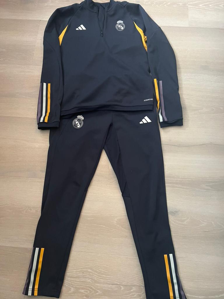 Adidas Real Madrid Trainingspak Maat 158/164, Ophalen of Verzenden, Zo goed als nieuw, Jongen, Setje