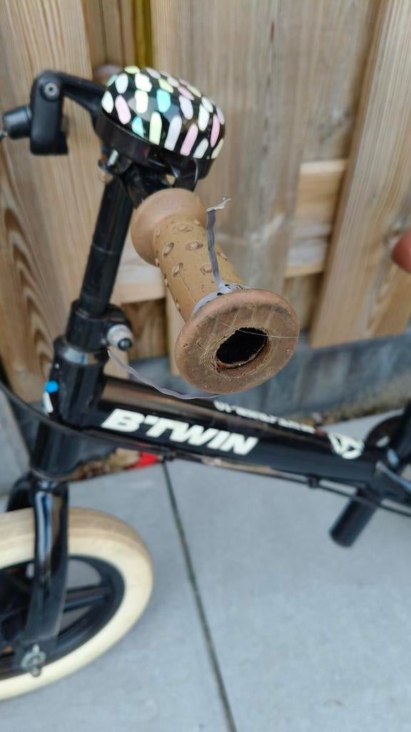 B twin loopfiets, Fietsen en Brommers, Steps, Ophalen of Verzenden, Gebruikt, Gewone step