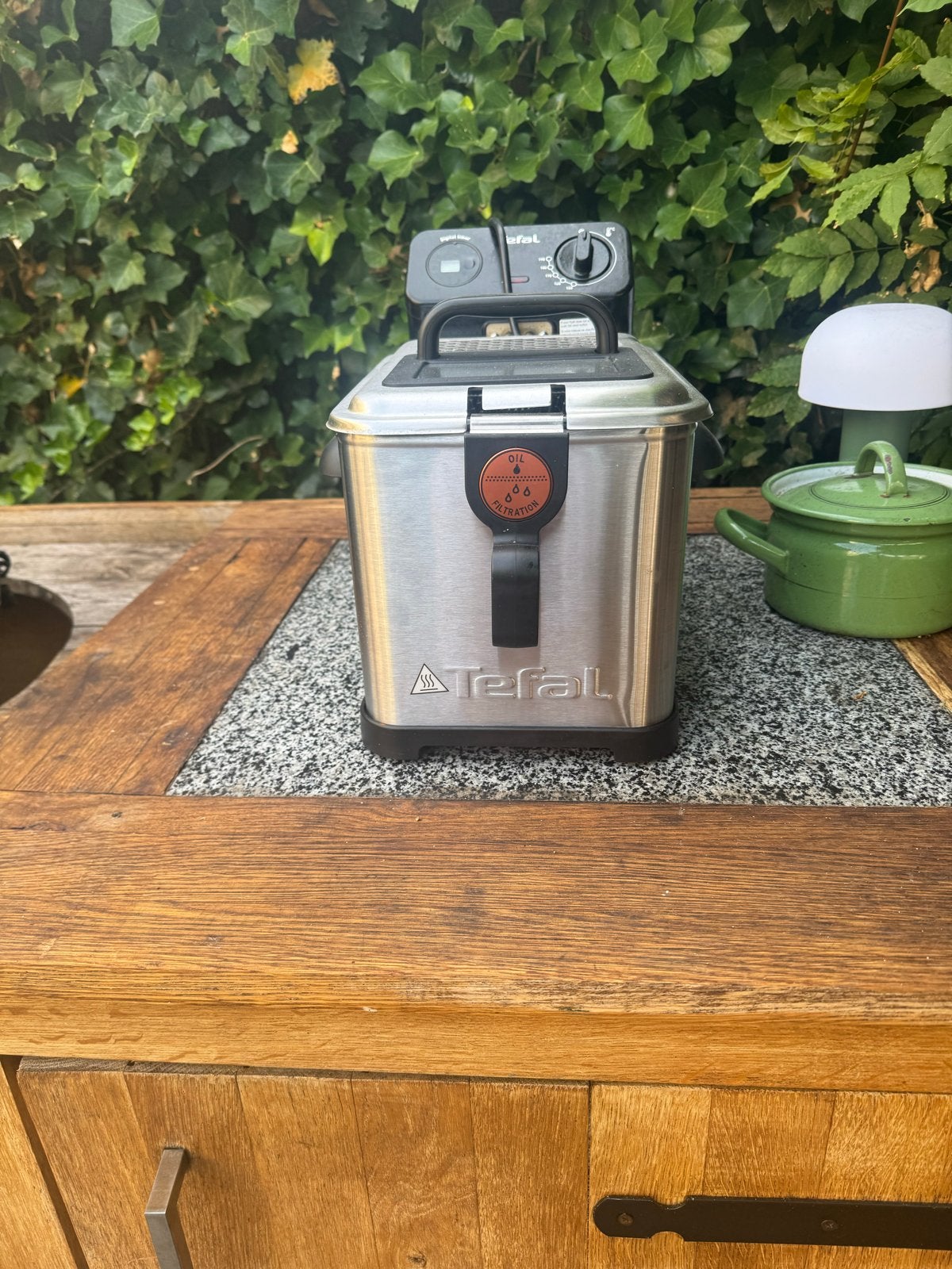 Tefal Friteuse met Oliefiltratie - Zo goed als nieuw, 2 tot 3 liter, Ophalen of Verzenden, Zo goed als nieuw, Uitneembare binnenpan