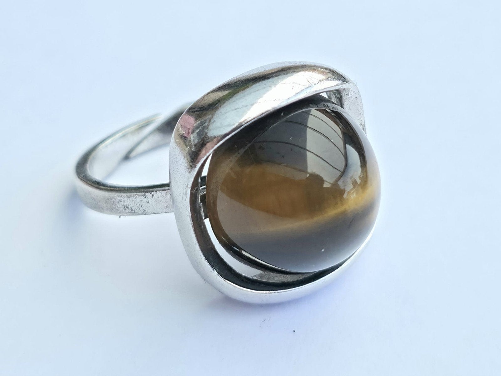 Zilveren Design Ring met Tijgeroog Steen
Ringmaat flexibel t, Verzenden, ., ., .
