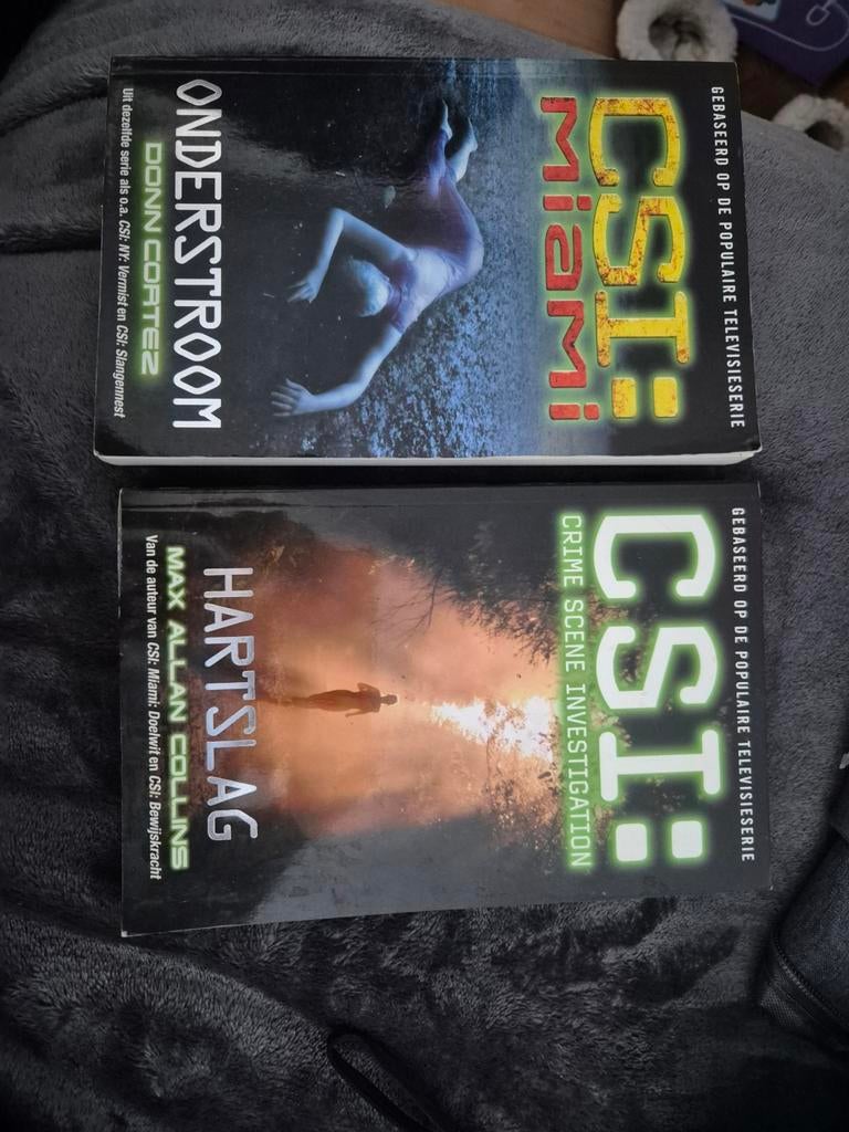 CSI: Miami Boeken - Onderstroom & Hartslag (2 stuks), Ophalen of Verzenden, Gelezen, Donn Cortez, Max Allan Collins, Tv-bewerking