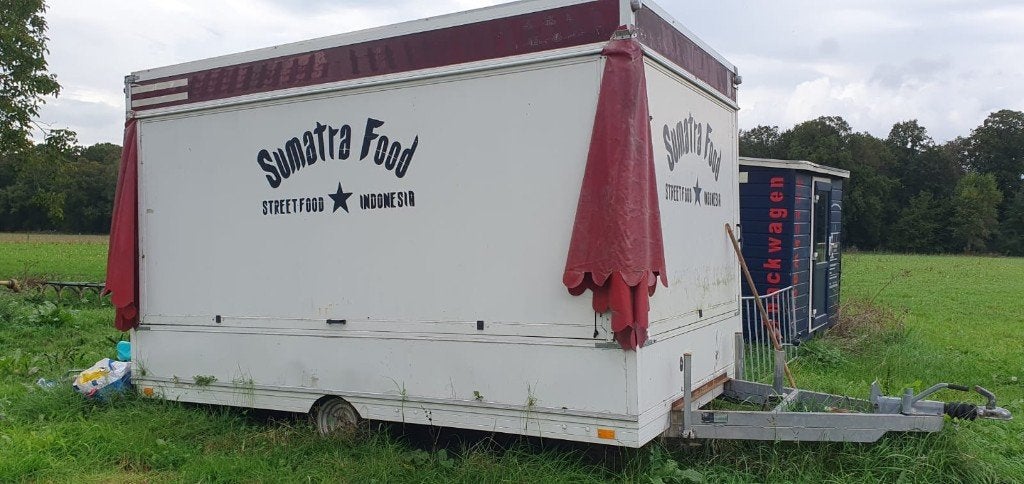 Snack en drankwagen en WC Douchewagen dranghekken en diverse, Ophalen