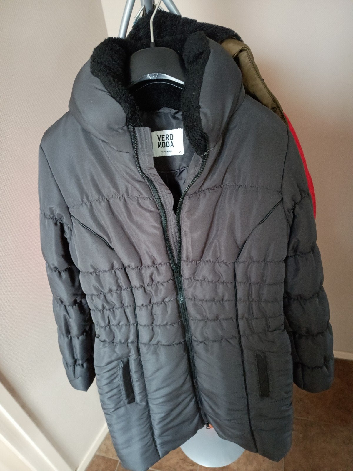 Vero Moda winterjas - Maat XS, Kleding | Dames, Jassen | Winter, Vero Moda, Ophalen of Verzenden, Zo goed als nieuw, Maat 34 (XS) of kleiner