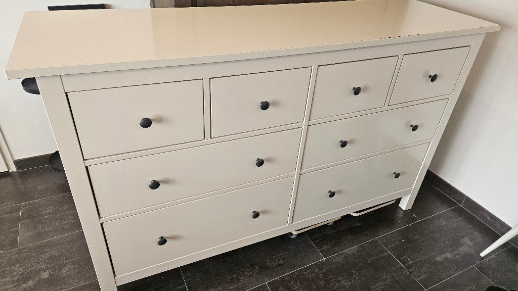 Nette Ikea Hemnes 8 ladekast commode, Ophalen, Kast, 50 tot 70 cm, 90 tot 105 cm