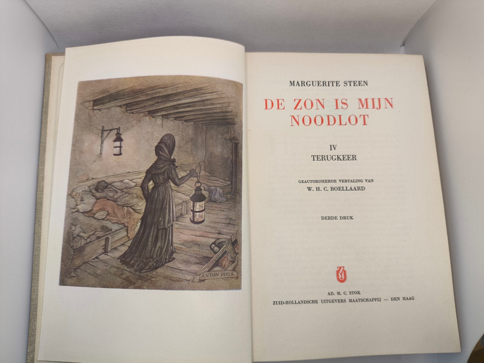 De zon is mijn noodlot Marguerite steen boek, Ophalen of Verzenden, Zo goed als nieuw
