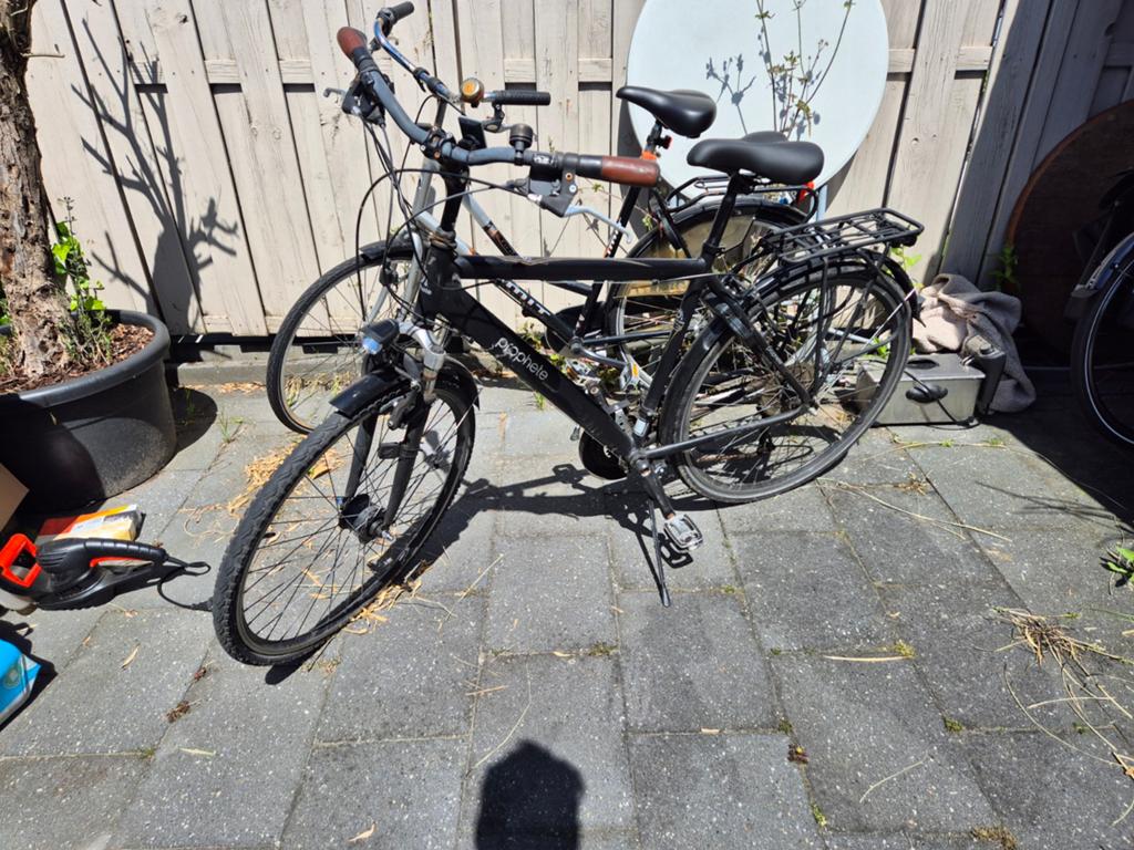 2 fietsen met onderhoud nodig, gratis af te halen, Fietsen en Brommers, Fietsen | Dames | Damesfietsen, Ophalen
