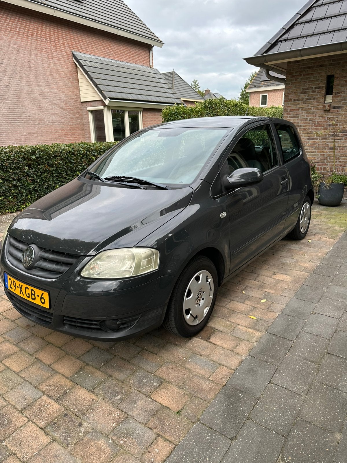 Volkswagen Fox 1.2 40KW 2010 Grijs, Voorwielaandrijving, 969 kg, 4 stoelen, 1198 cc