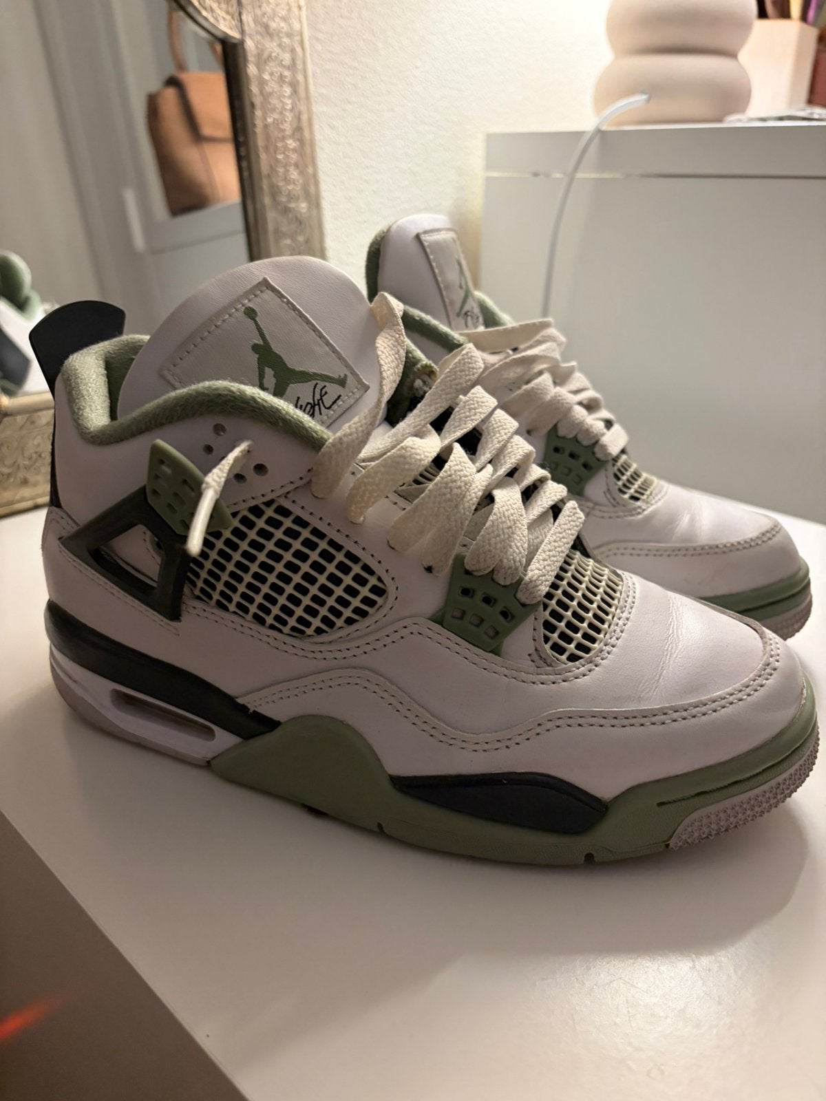 Jordan 4s maat 37,5, Ophalen, Overige kleuren, Sneakers of Gympen, Gedragen