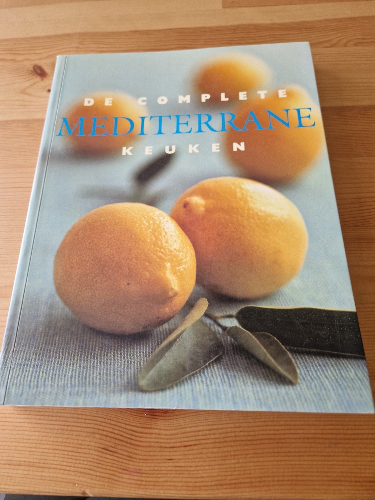 De complete mediterrane keuken, Boeken, Hoofdgerechten, Ophalen of Verzenden, Zo goed als nieuw, Europa