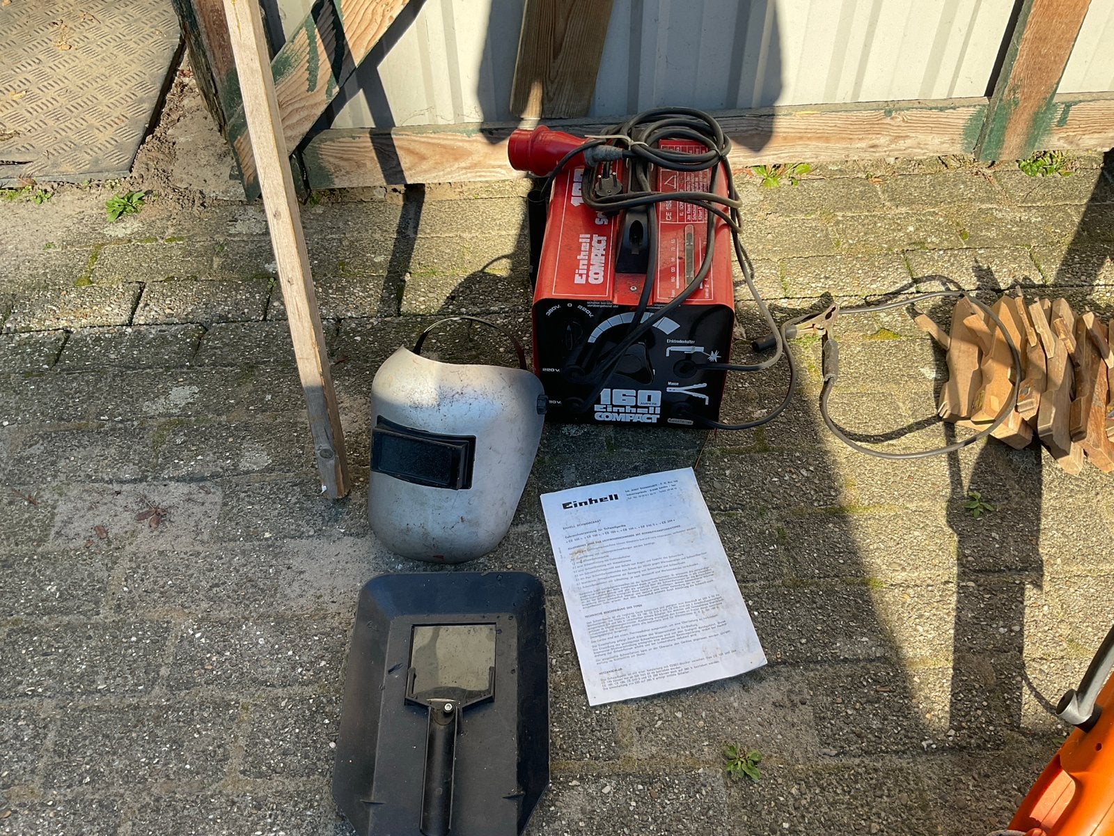 Einhell Compact 160 Lasapparaat met Lasmaskers, Doe-het-zelf en Verbouw, Ophalen of Verzenden, Gebruikt, 150 tot 250 ampère, Elektroden