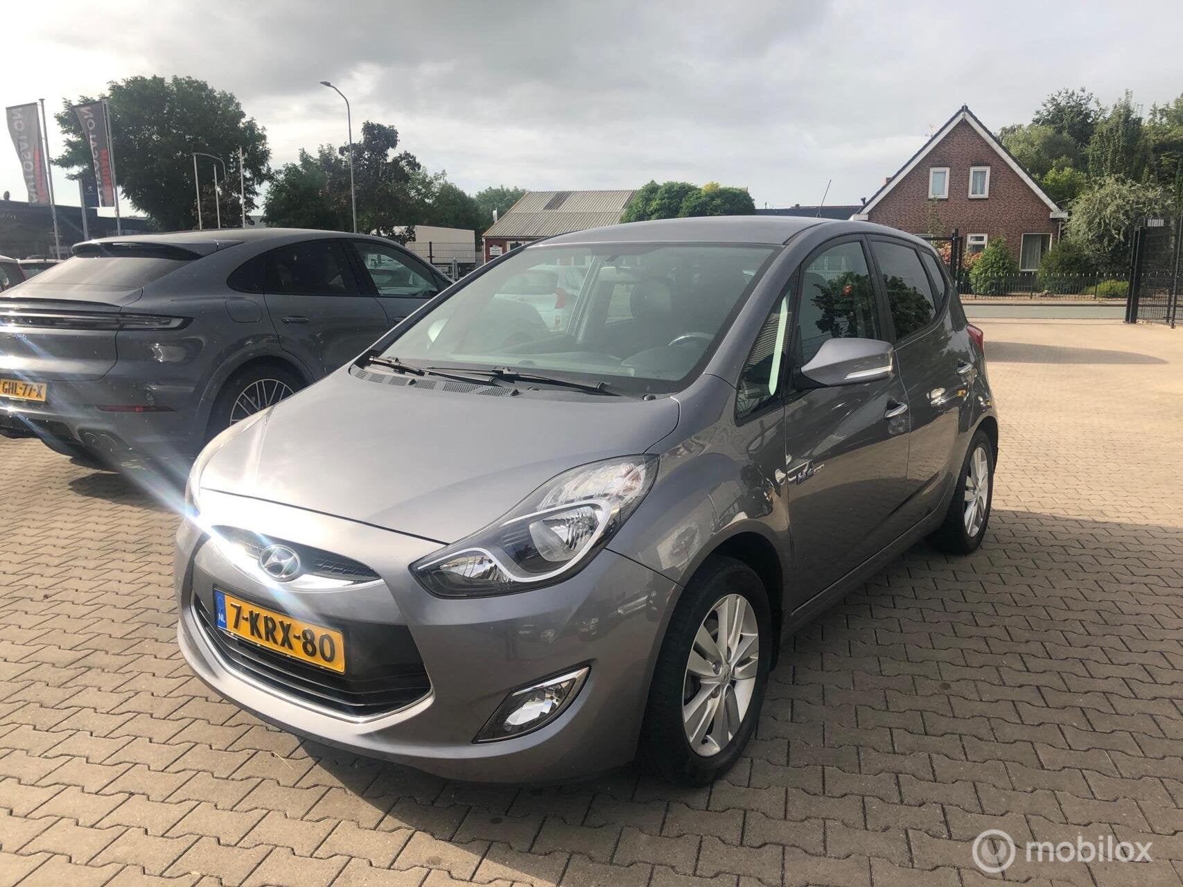 Hyundai ix20 1.4i CAMERA CRUISE LMV NAVI TRH, Auto's, Hyundai, Voorwielaandrijving, Euro 5, Stof, Gebruikt