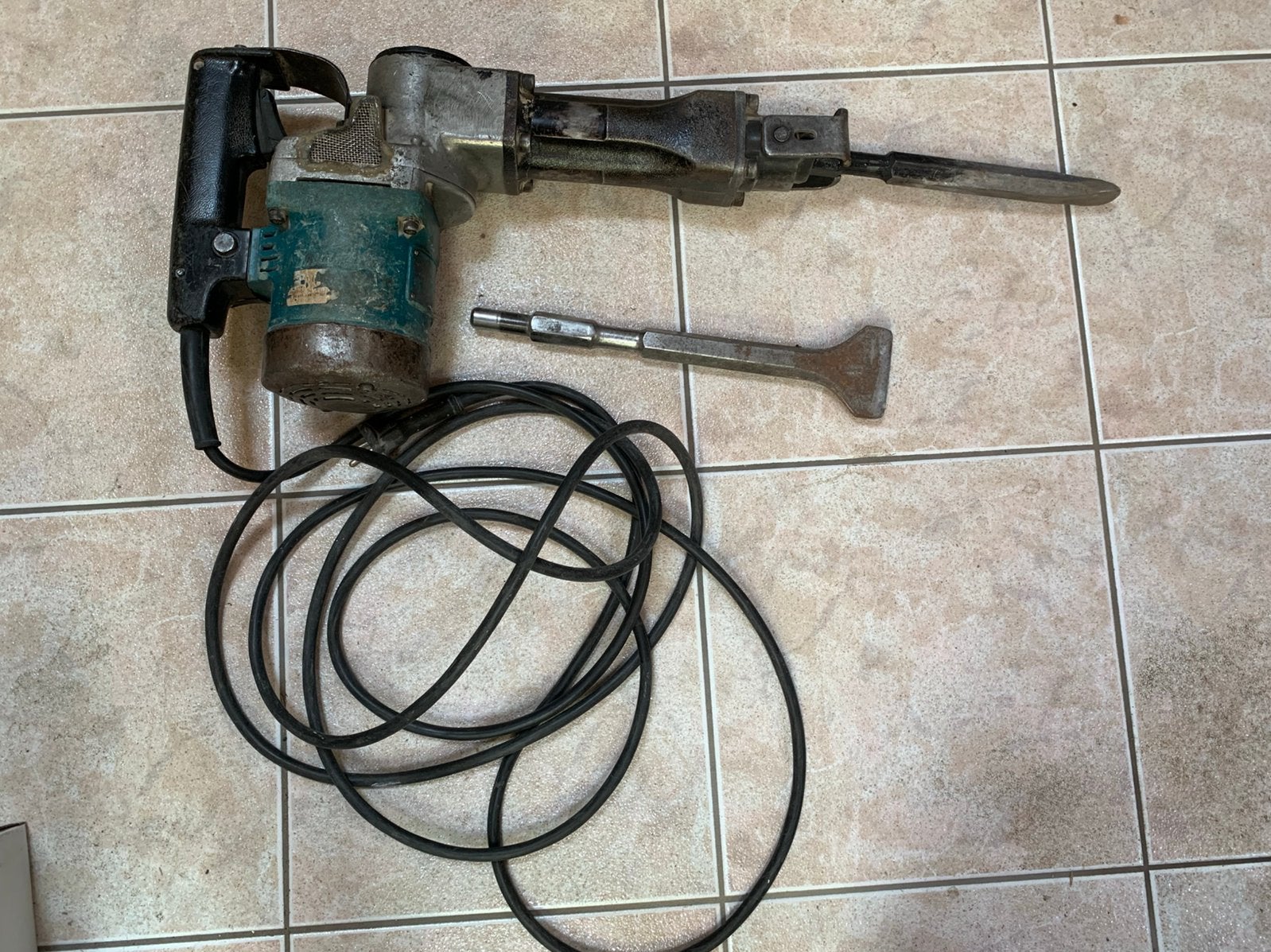 Makita Breekhamer. Sloophamer., Doe-het-zelf en Verbouw, Verzenden, Gebruikt, Boor- en/of Breekhamer