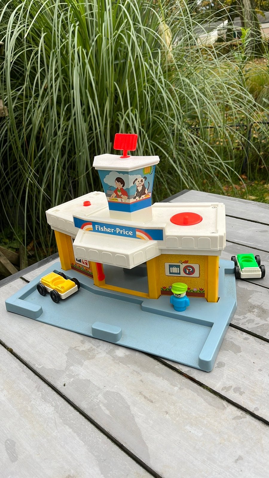 Vintage Fisher Price vliegveld jaren ‘80., Kinderen en Baby's, Speelgoed | Fisher-Price, Ophalen of Verzenden, Gebruikt, Speelset