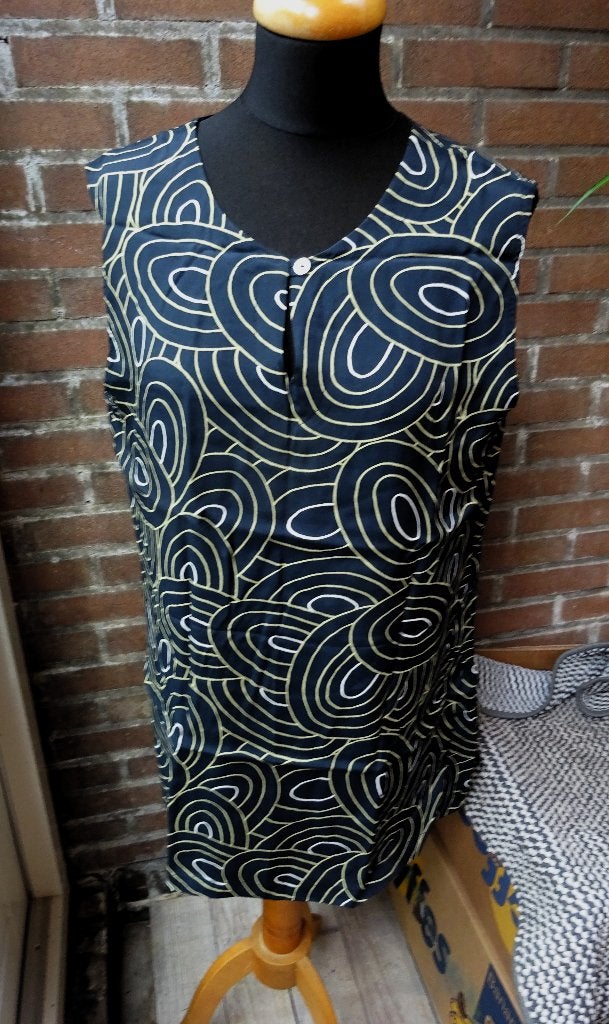 Zwart met groen witte ovalen 100% Viscose van Amici maat 46, Verzenden, Zwart, Maat 46/48 (XL) of groter, Zo goed als nieuw