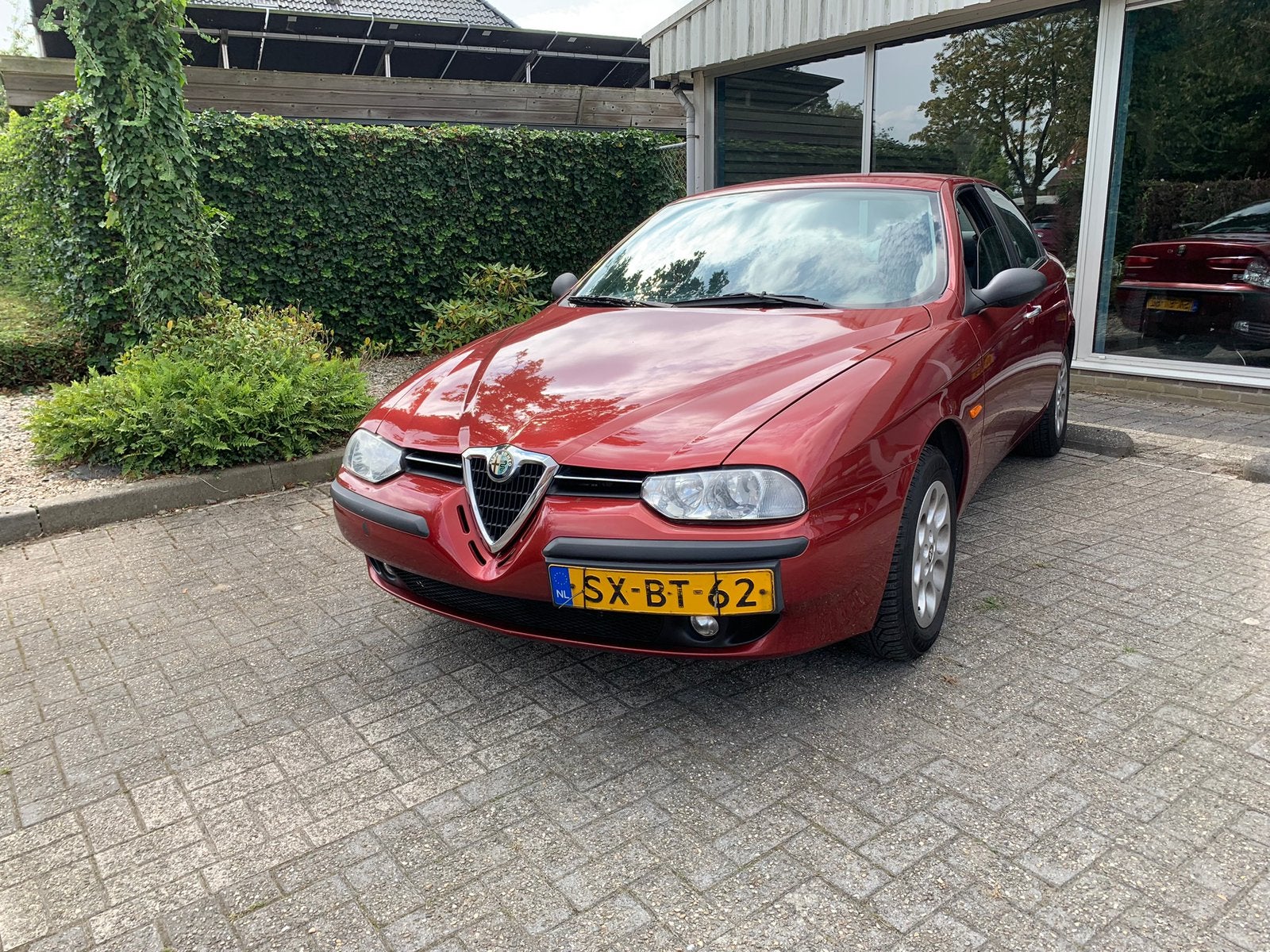 Alfa Romeo 156 1.6 Twin Spark 1998 Rood, Auto's, Alfa Romeo, Voorwielaandrijving, 1225 kg, 4 cilinders, Bedrijf