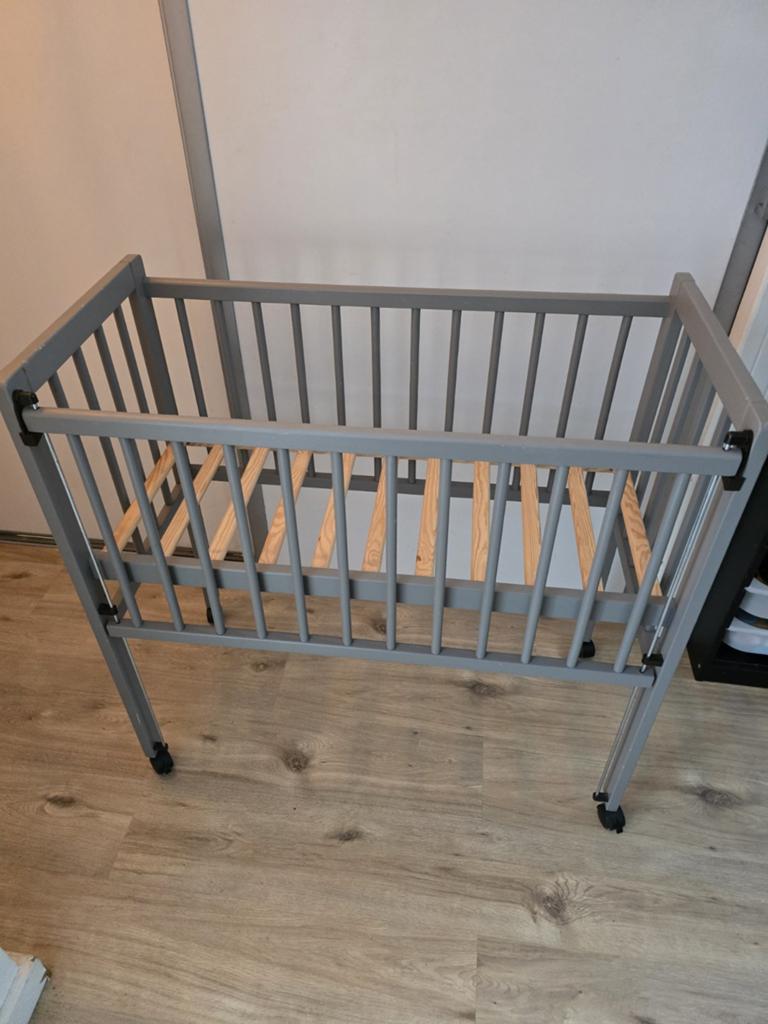 Petit Amelie cosleeper/wiegje met 2 zgan matrasjes, Ophalen, Zo goed als nieuw, Wieg