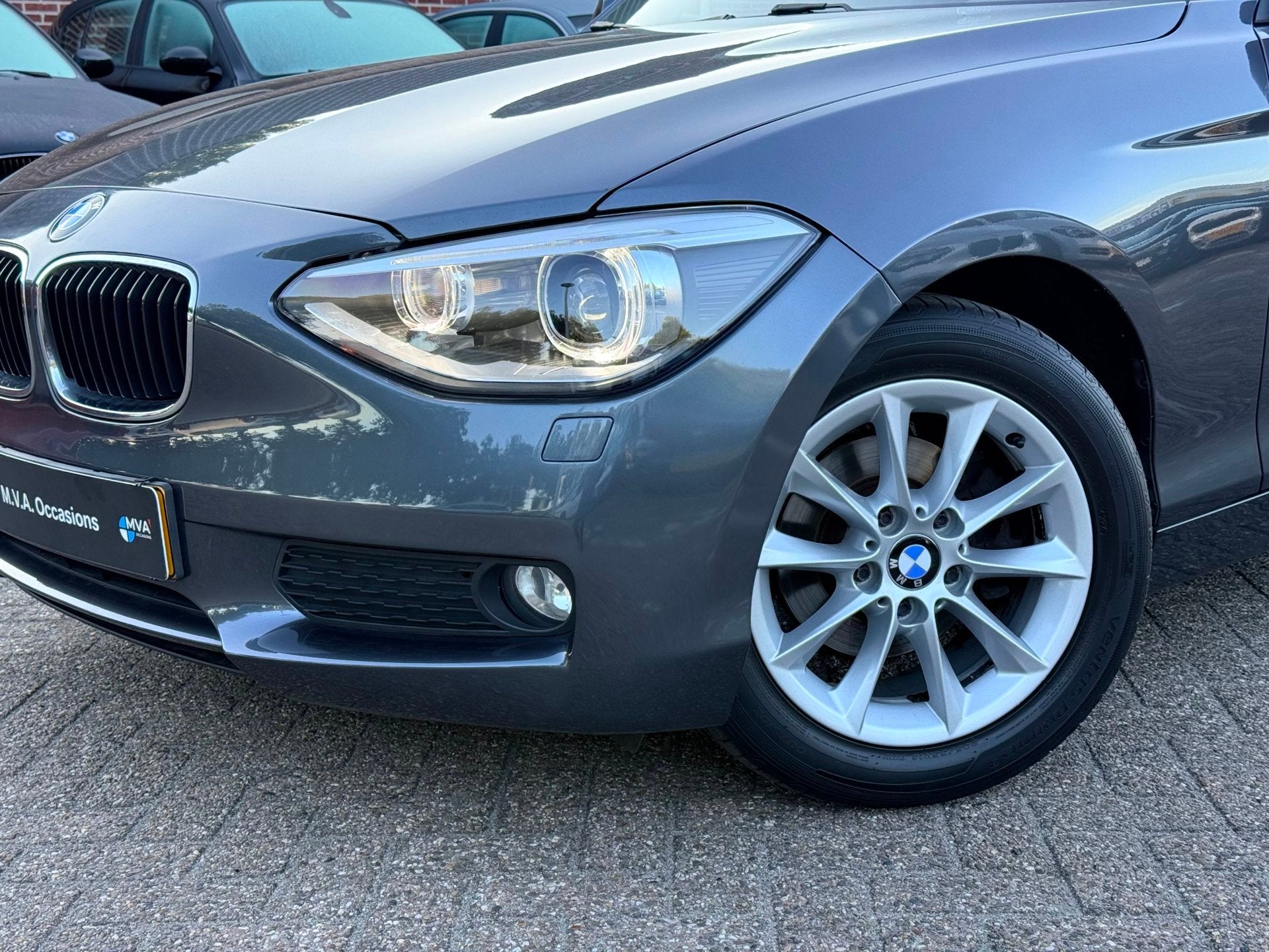 BMW 1-serie 116i Upgrade Edition|Nieuwe Ketting + Klepseals|, Euro 5, Gebruikt, Zwart, 4 cilinders