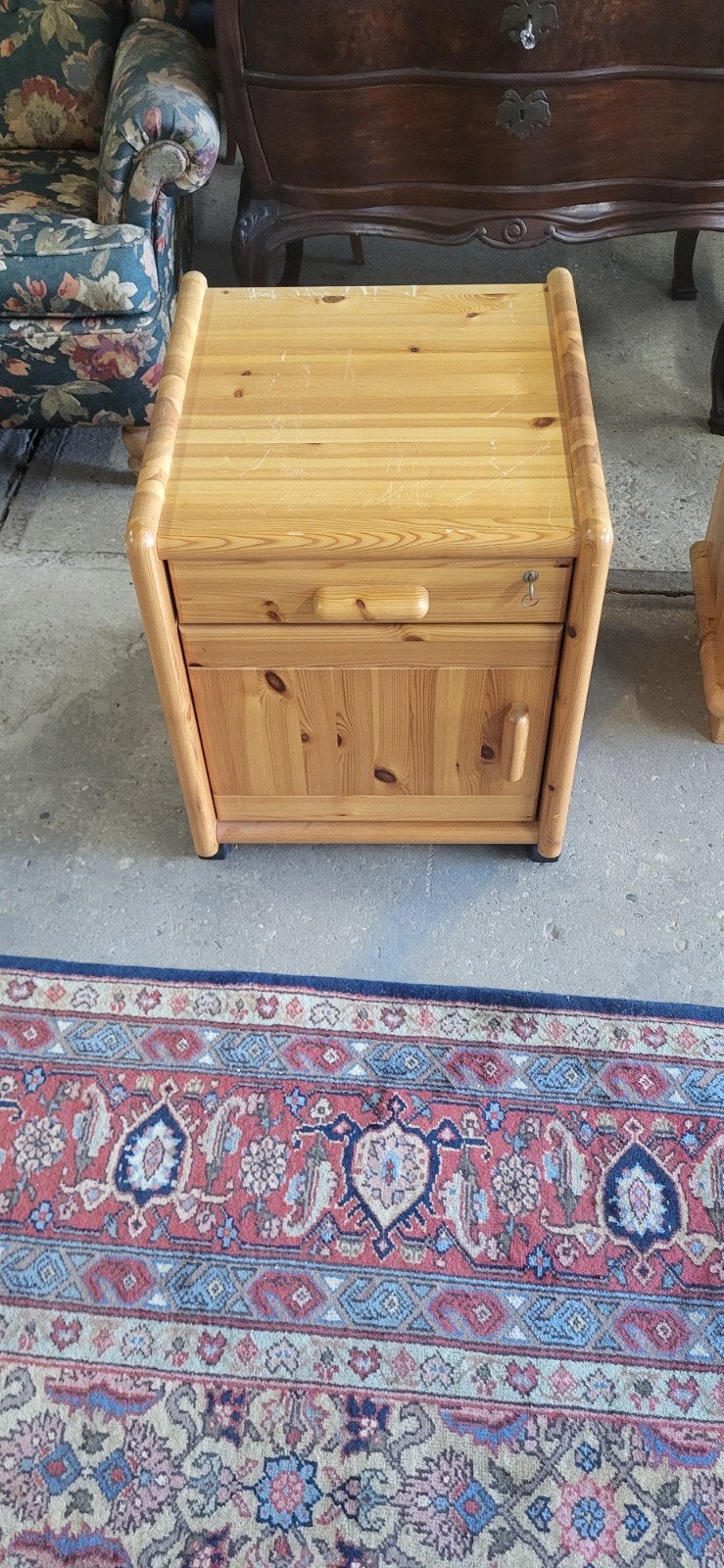 Deens design nachtkastje van hout, Ophalen of Verzenden