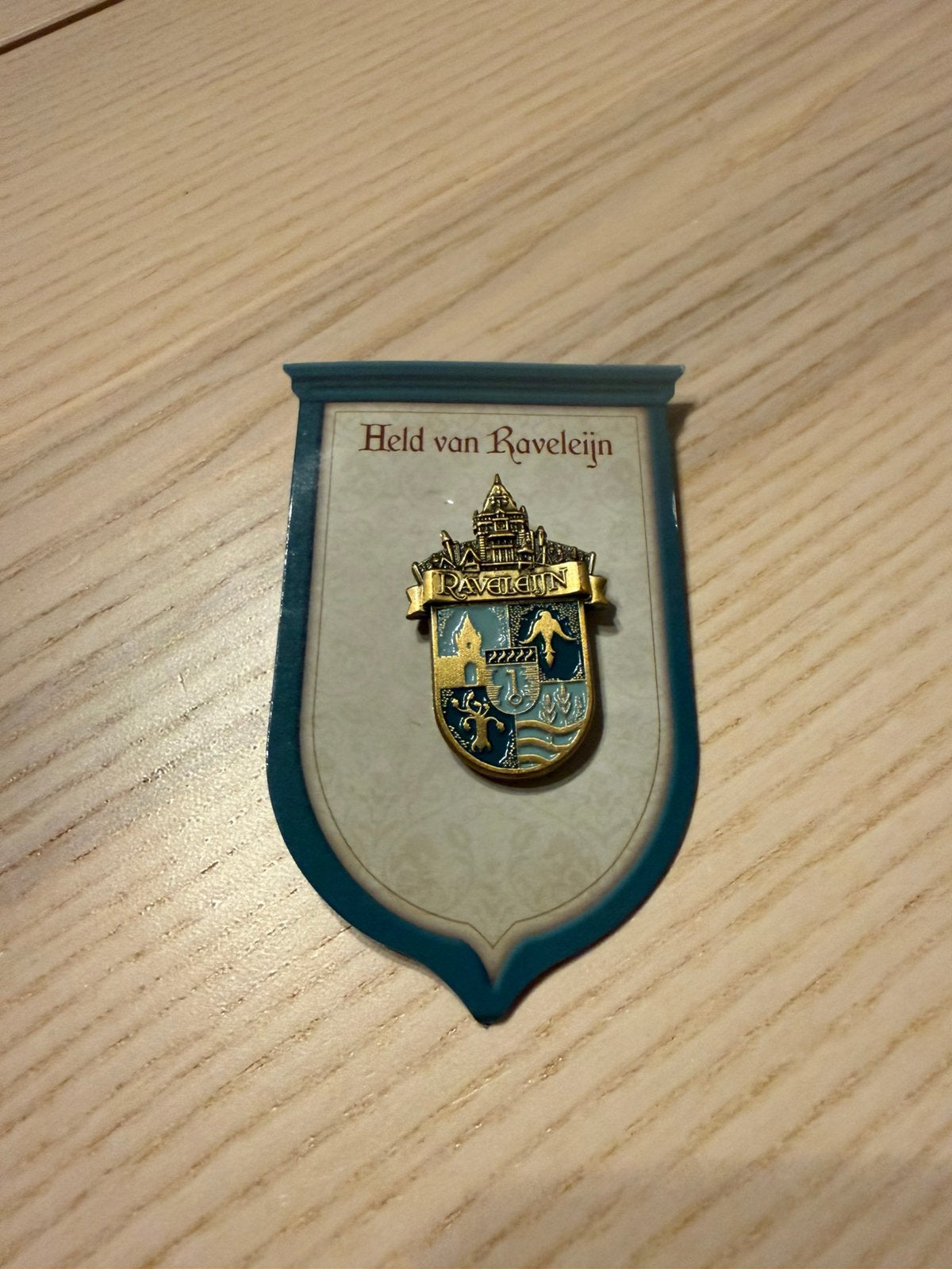 Efteling pin - held van Raveleijn, Verzenden, Zo goed als nieuw, Button of Speldje