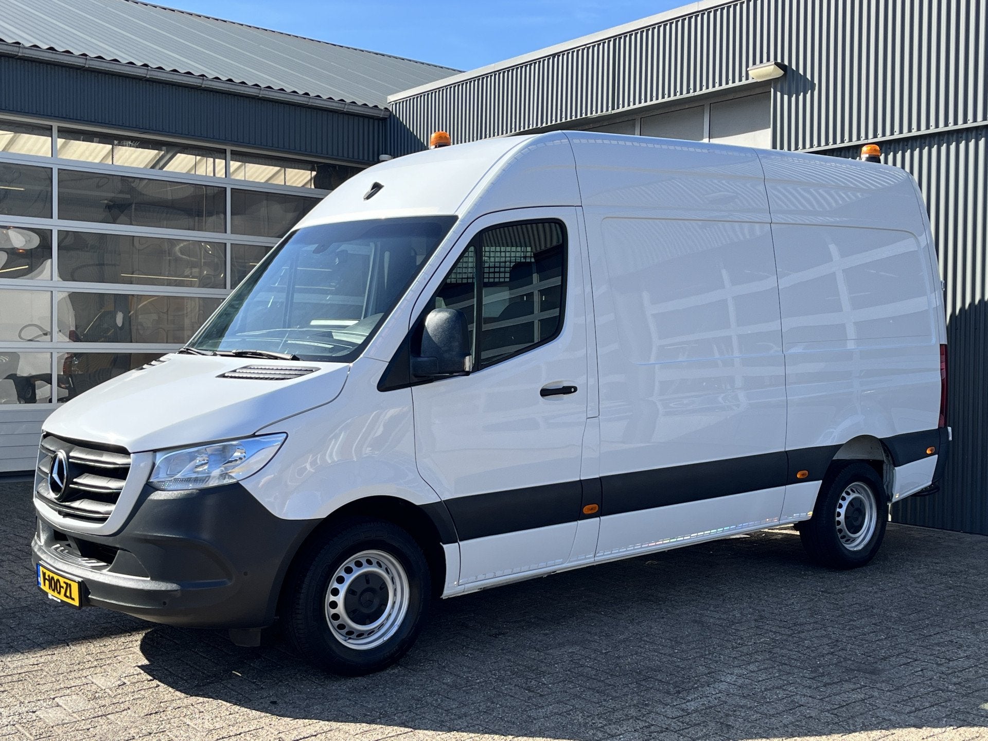 Mercedes-Benz Sprinter 314 2.2 CDI L2H2 Werkplaats Omvormer, Automaat, Gebruikt, 2135 kg, Wit