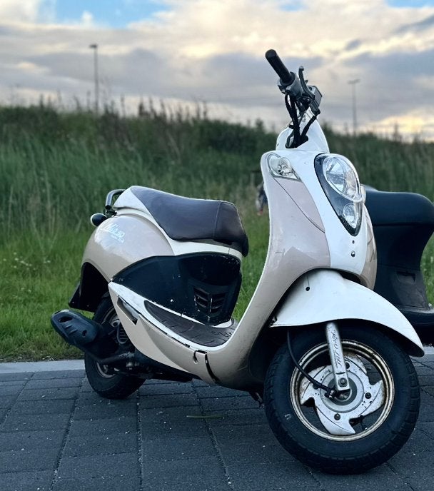 Sym mio 50cc 4t sor plaat, Fietsen en Brommers, Ophalen, Gebruikt, Benzine, Mio
