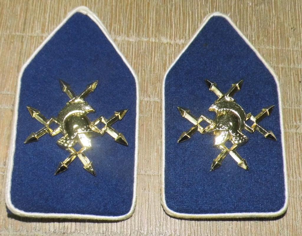 Setje kraagstukken Verbindingstroepen, Verzamelen, Militaria | Algemeen, Verzenden, Landmacht, Nederland, Embleem of Badge