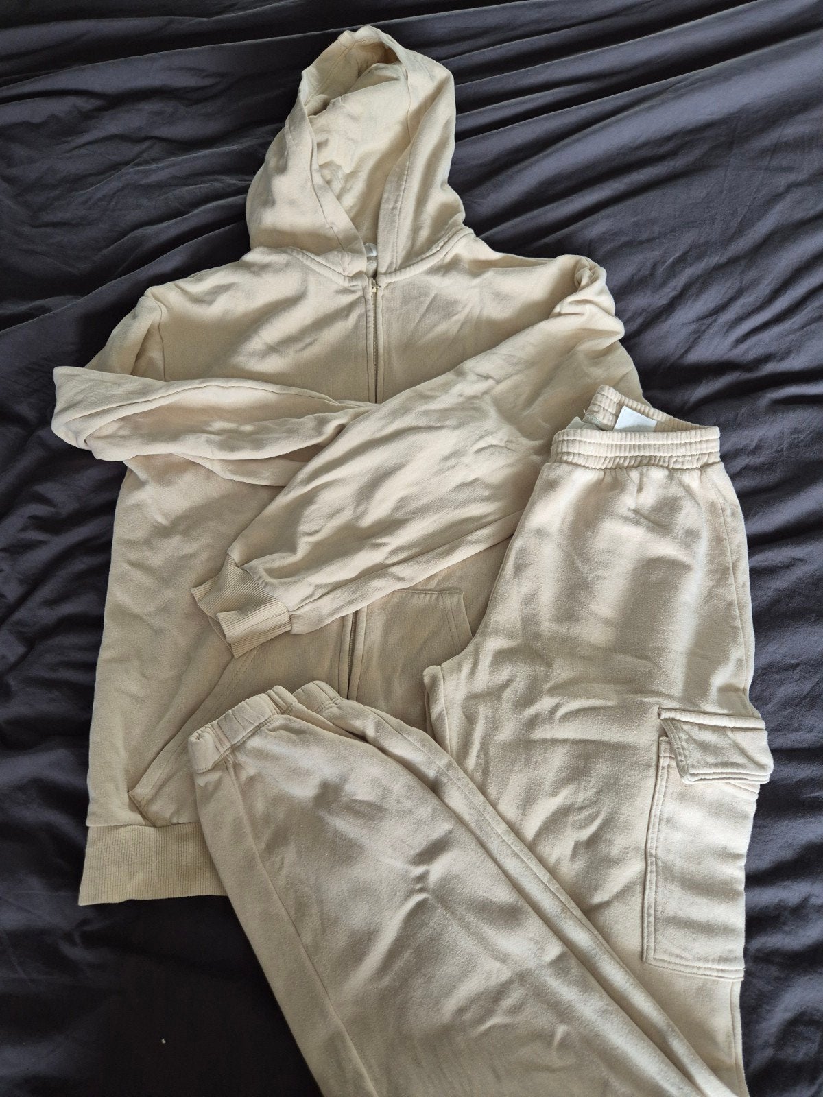 H&M Joggingpak lichtgeel - Hoodie en Joggingbroek, Kinderen en Baby's, Gebruikt, Jongen of Meisje, Trui of Vest, H&M