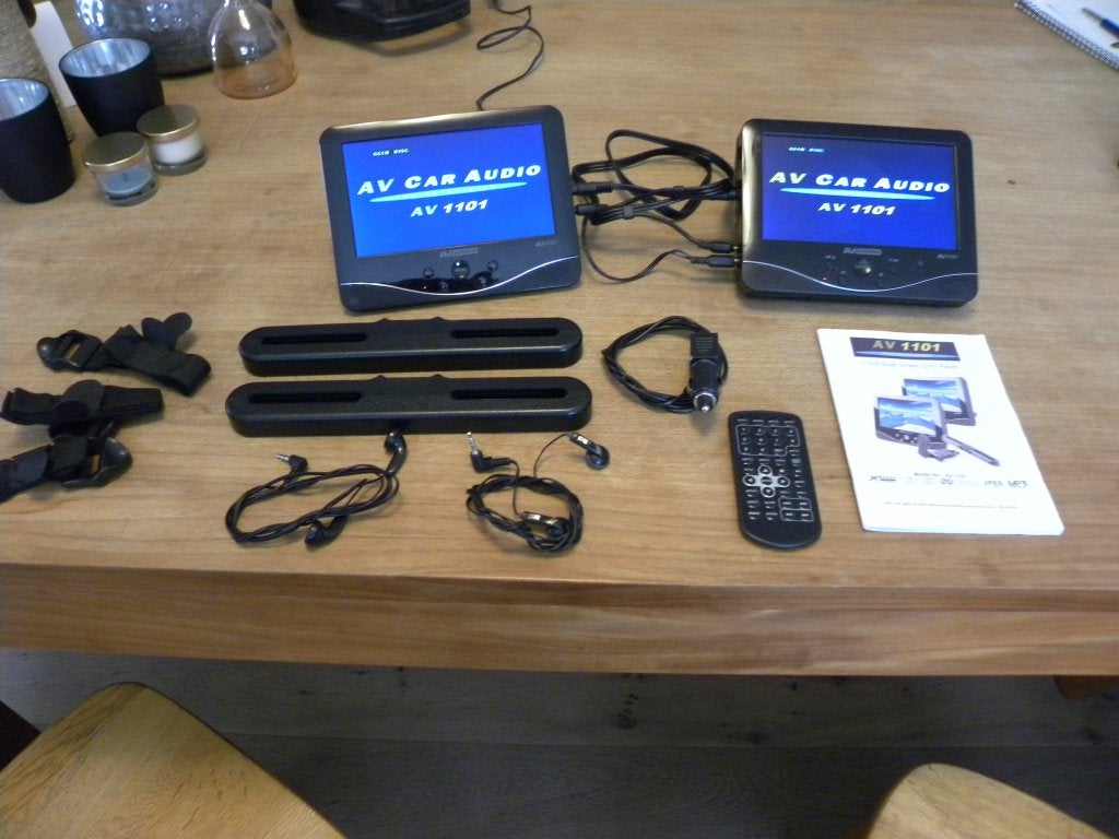 igst AV-1101 7"dual screen dvd player voor in de auto, Ophalen, Zo goed als nieuw