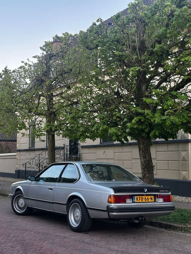 BMW E24 635csi zeldzame m90 motronic uitvoering. E32 inruil, Automaat, 3430 cc, Beige, 4 stoelen
