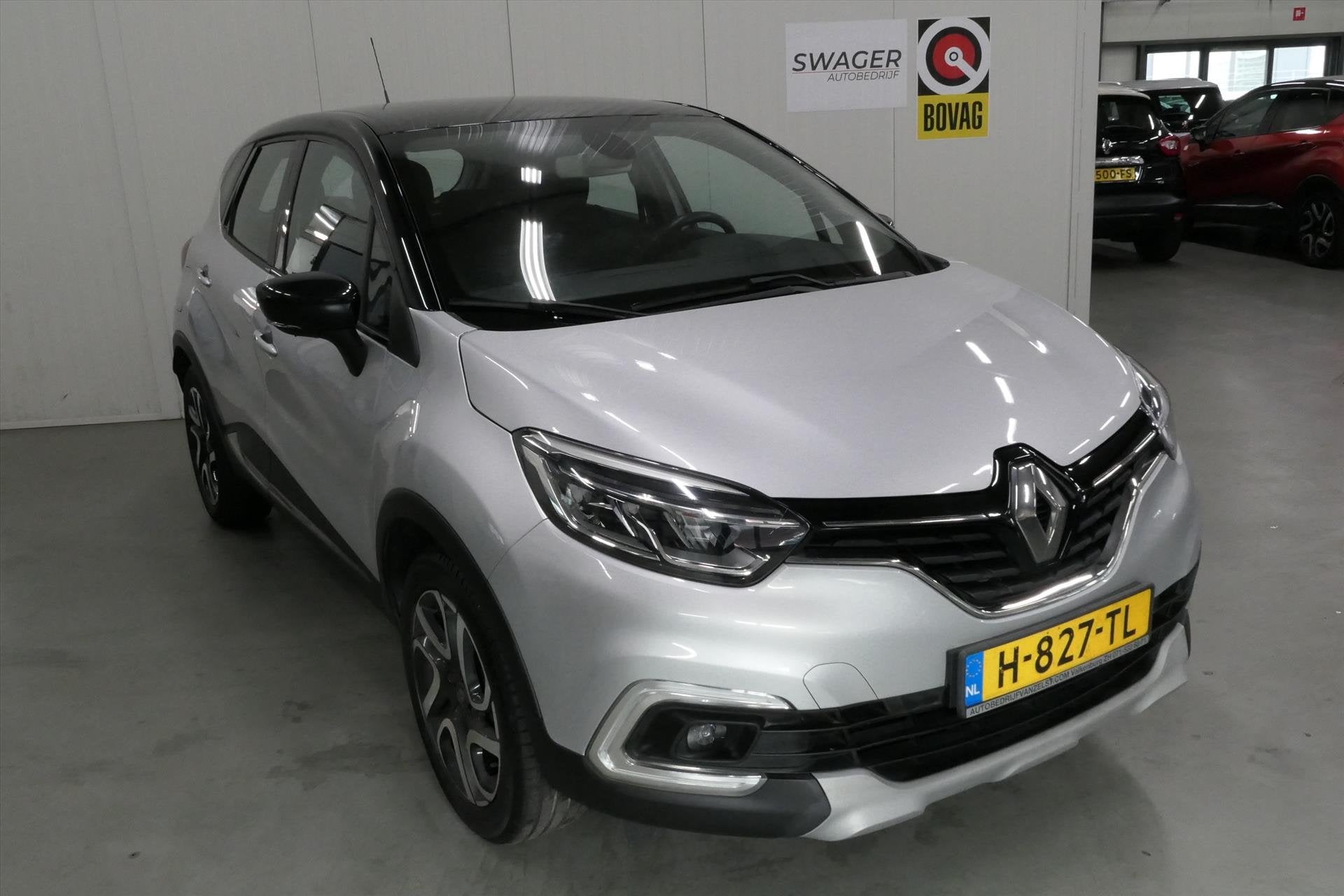 RENAULT Captur Energy TCe 90PK Xmod (Trekhaak), Auto's, Voorwielaandrijving, Stof, Gebruikt, 620 kg