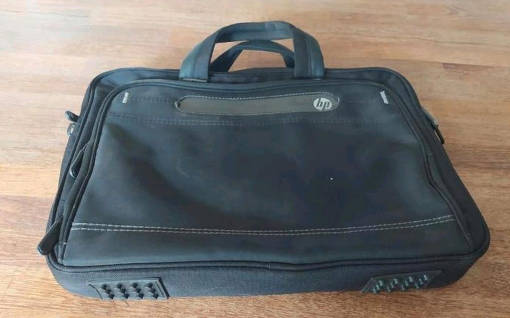 Zwarte laptoptas HP 40x30 cm, Computers en Software, Laptoptassen, Ophalen of Verzenden, Zo goed als nieuw, Schoudertas