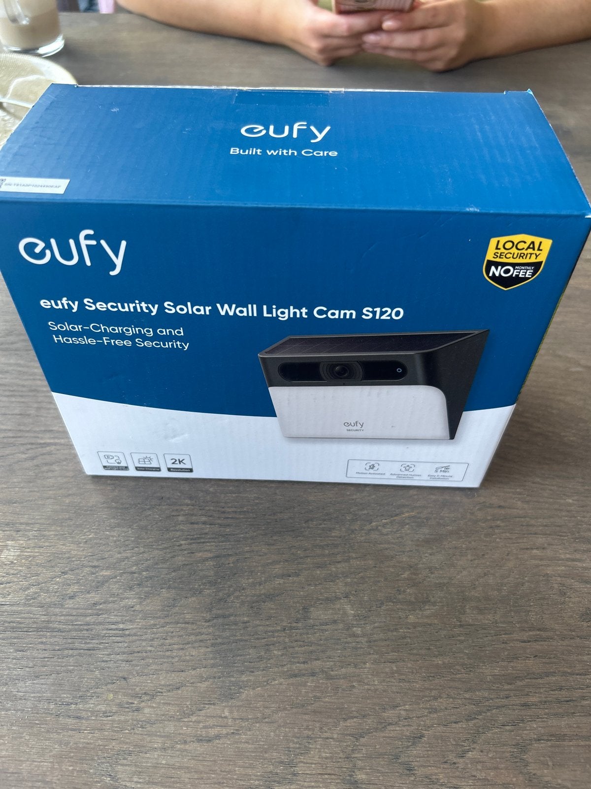 Eufy Security Solar Wall Light Cam S120 - Nieuw in doos, Ophalen of Verzenden, Nieuw, Buitencamera