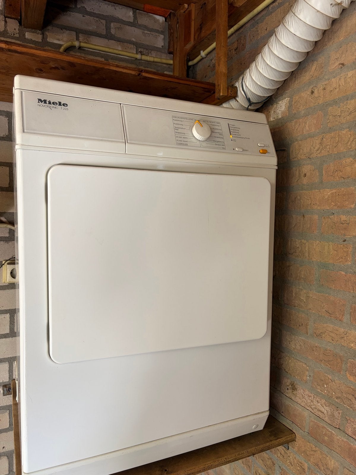 Miele Novotronic T 223 Luchtafvoerdroger - Gebruikt, Ophalen, 6 tot 8 kg, Gebruikt, Luchtafvoer