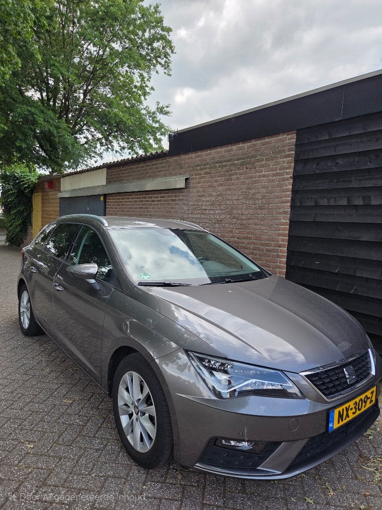 Seat Leon 1.4 TGI 110pk 2017 Grijs, Auto's, Voorwielaandrijving, Dealer onderhouden, Stof, 4 cilinders