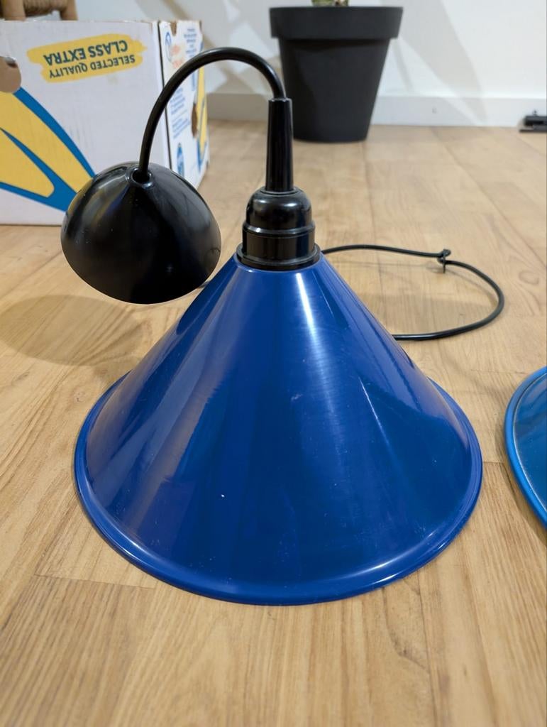 Blauwe hanglamp van Hema, Huis en Inrichting, Lampen | Hanglampen, Ophalen of Verzenden, Gebruikt, Metaal, Minder dan 50 cm